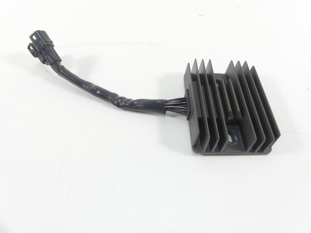 2022 Suzuki GSXR750 Rectifier Voltage Regulator 32800-47H00 SH811AA {{ shop.shopifyCountryName }} - Mototech271