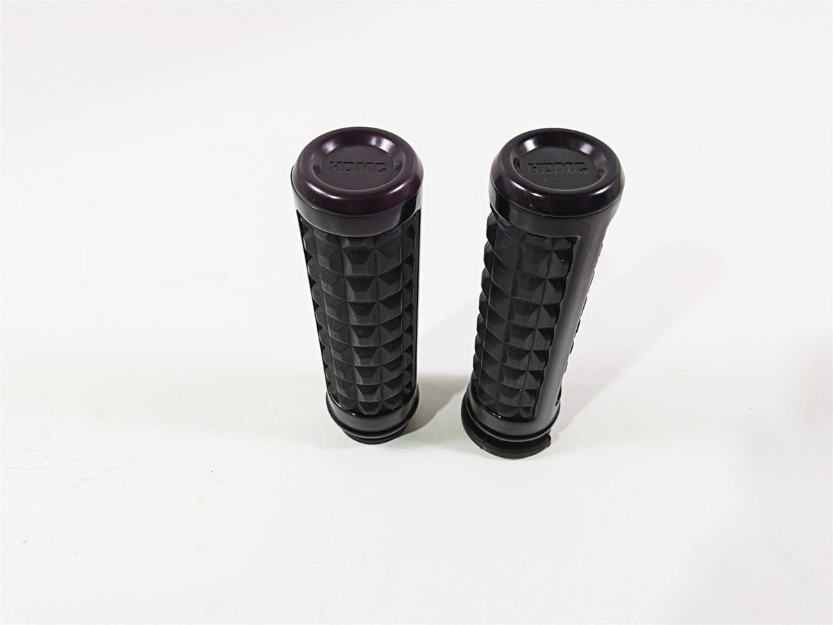 2019 Harley Softail FXDR 114 Dominion Hand Grip Set 56100231 {{ shop.shopifyCountryName }} - Mototech271