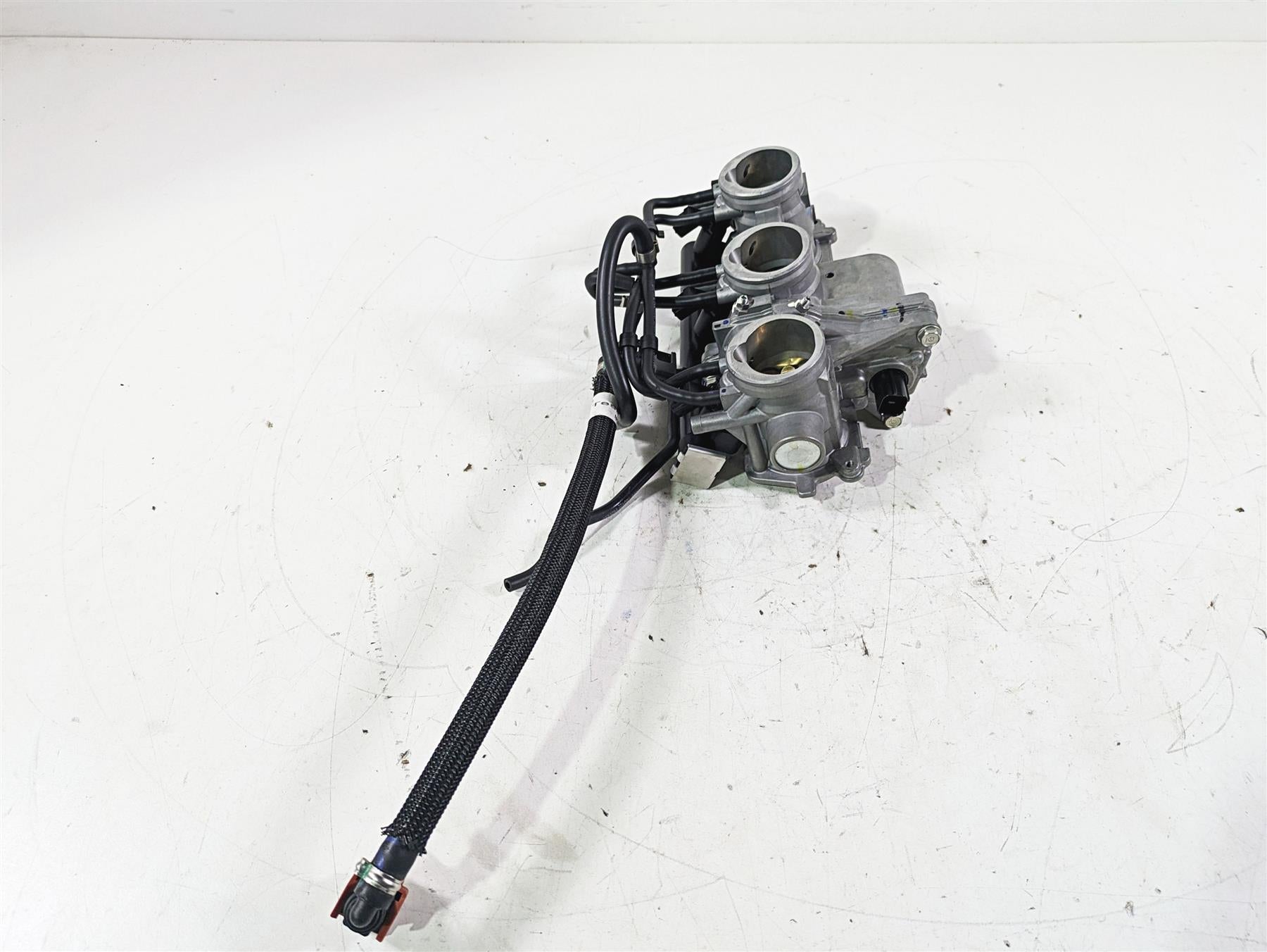 2023 Triumph Street Triple 765 RS Keihin Throttle Body Fuel Injection T1243415 {{ shop.shopifyCountryName }} - Mototech271