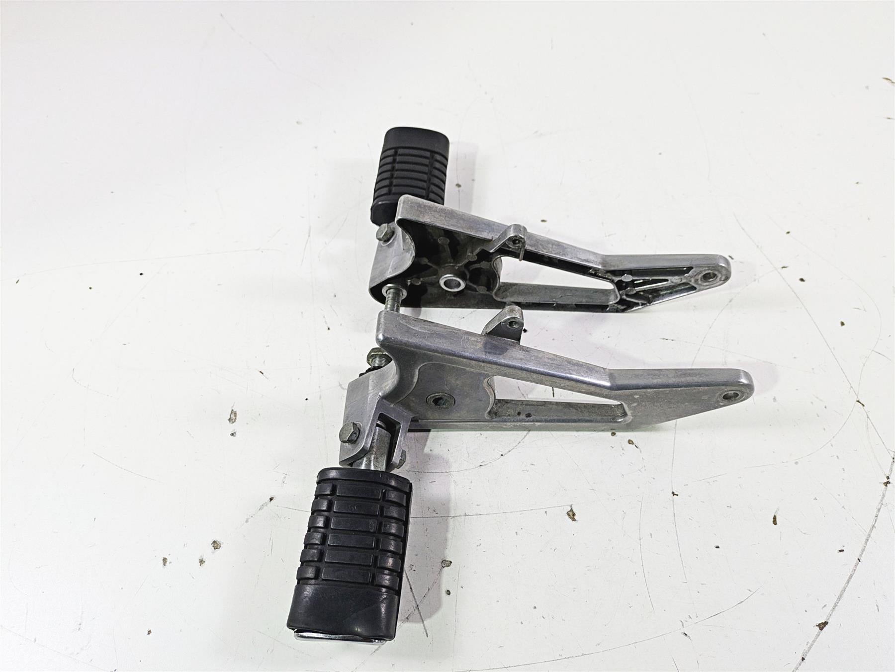 1998 Moto Guzzi California 1100 EV Rear Passenger Footpeg Set GU29443550 {{ shop.shopifyCountryName }} - Mototech271