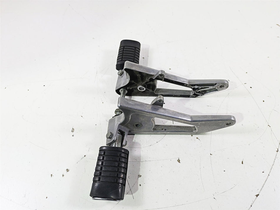 1998 Moto Guzzi California 1100 EV Rear Passenger Footpeg Set GU29443550 {{ shop.shopifyCountryName }} - Mototech271