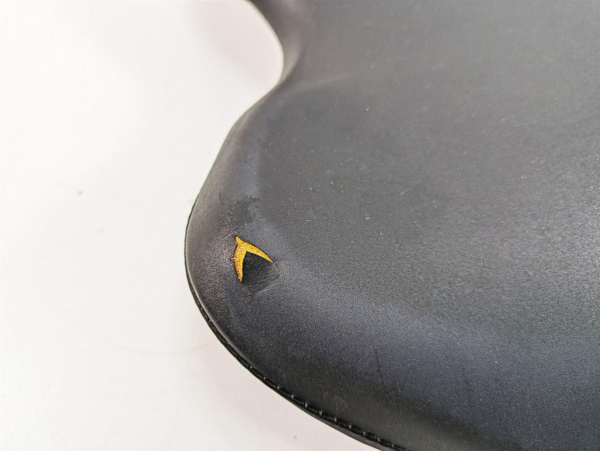 2007 Yamaha R1 YZFR1 Front Seat Saddle 4C8-24710-00-00 {{ shop.shopifyCountryName }} - Mototech271