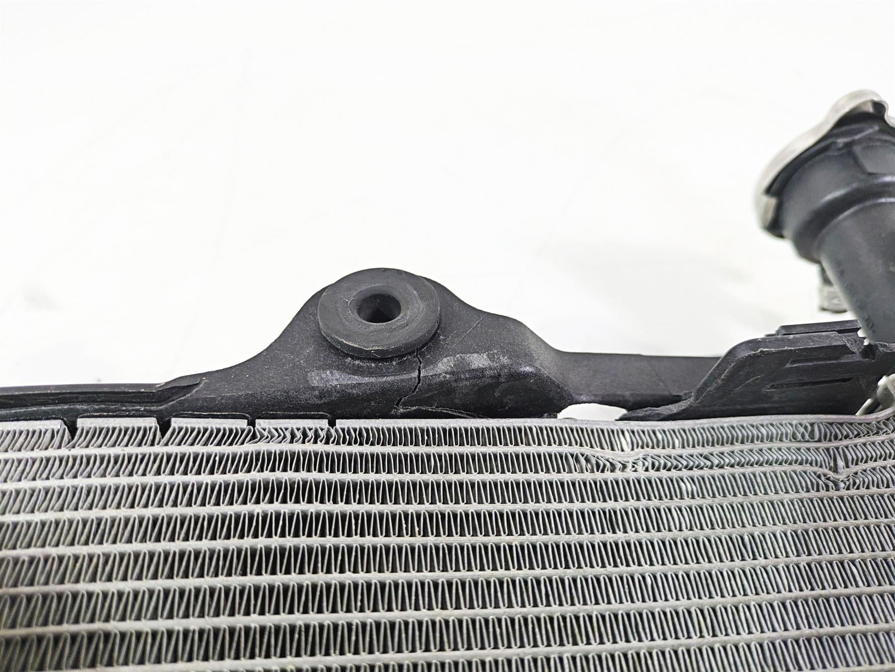 2017 BMW S1000RR K46 Radiator Fans & Hoses - Little Bent 17118546822 {{ shop.shopifyCountryName }} - Mototech271