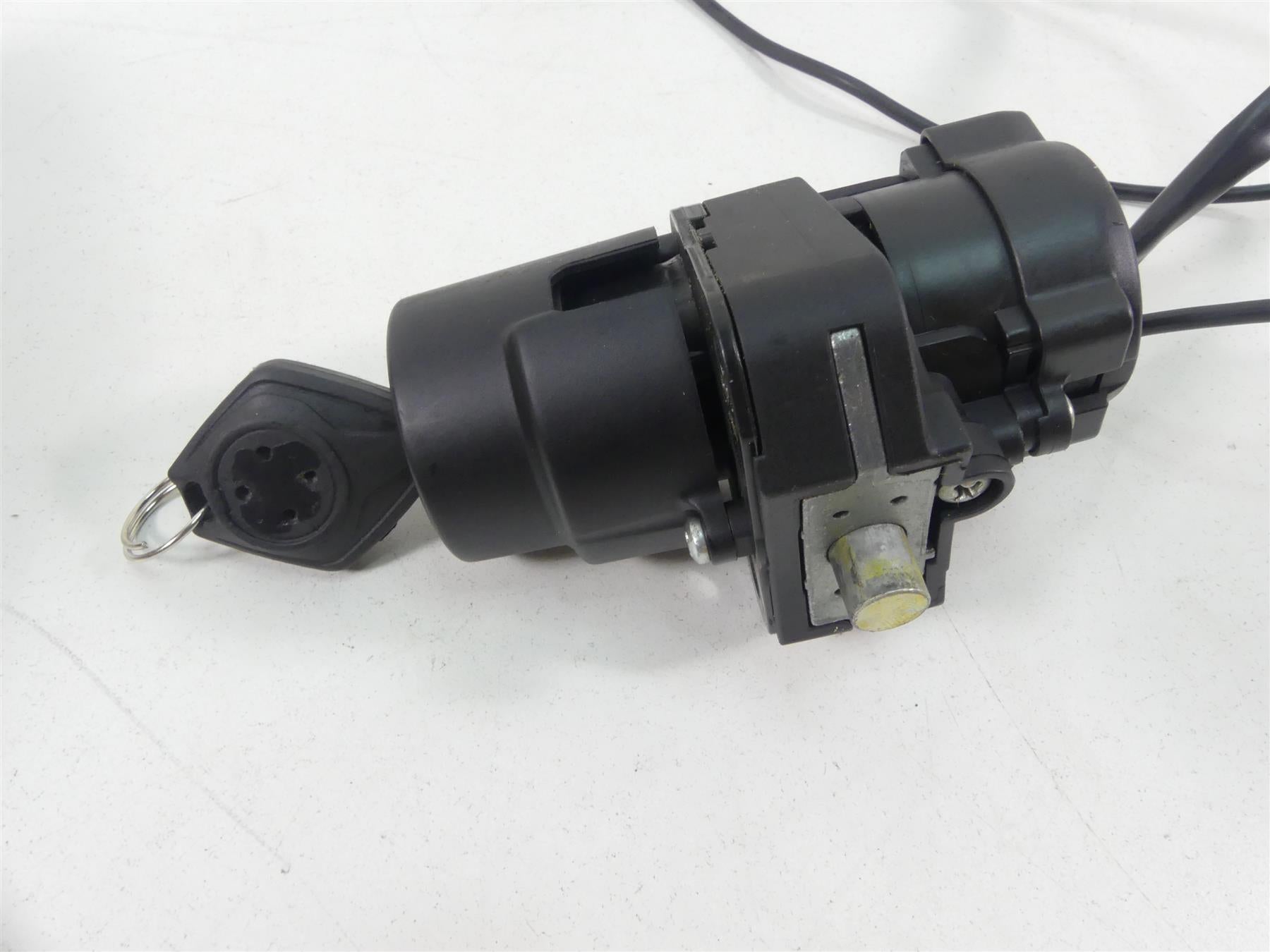 2012 Mv Agusta Brutale 1090 R Ignition Switch Cdi Ecu Ecm Module 8C00B5568 {{ shop.shopifyCountryName }} - Mototech271