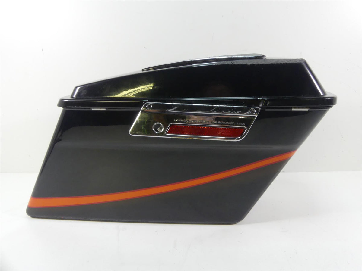 2007 Harley FLHTCU SE CVO Electra Glide Right Saddlebag Saddle Bag Read 88277-07 {{ shop.shopifyCountryName }} - Mototech271
