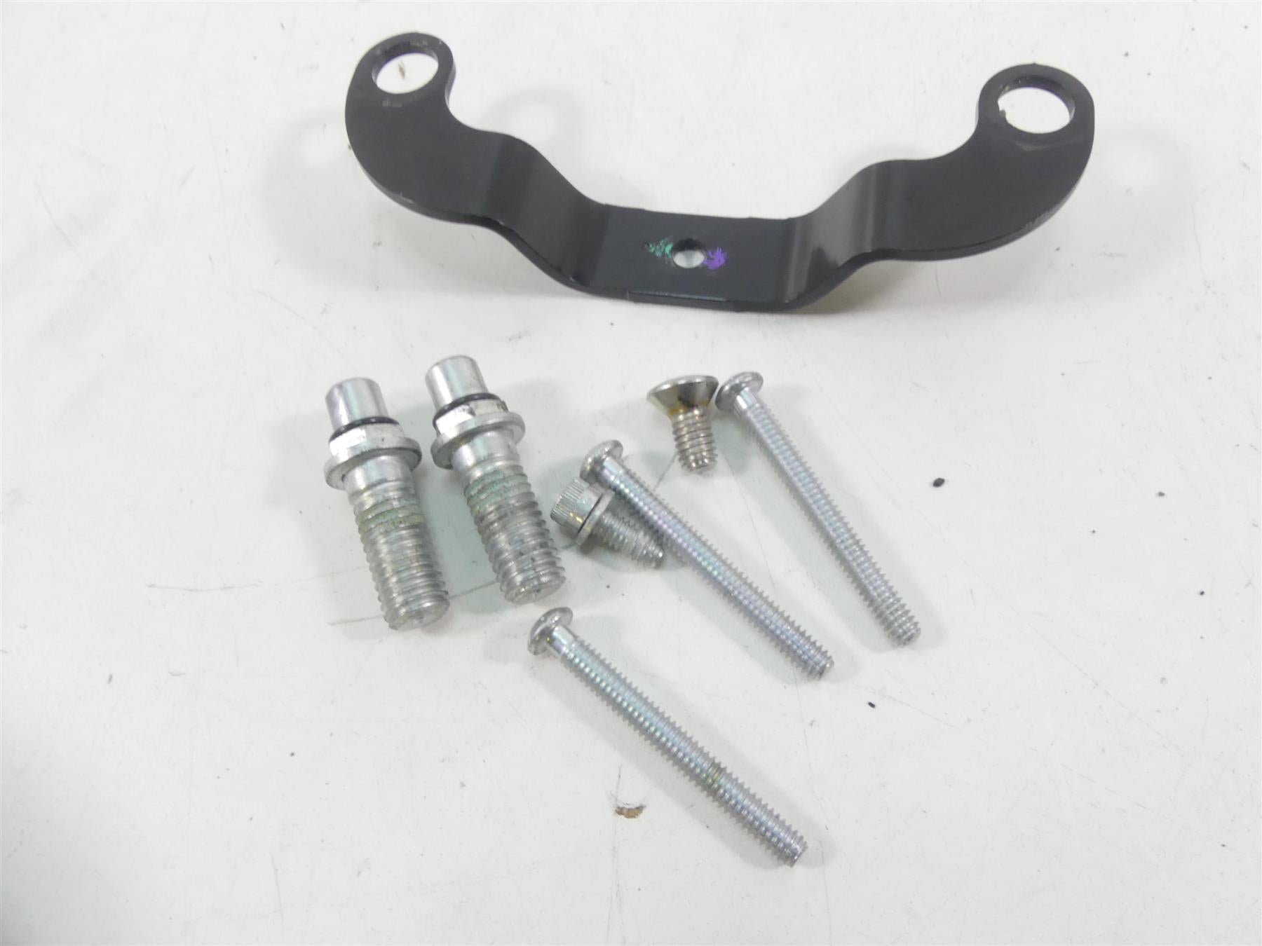 2019 Harley XL883 N Sportster Iron Air Cleaner Breather Filter & Mount 61300541 {{ shop.shopifyCountryName }} - Mototech271