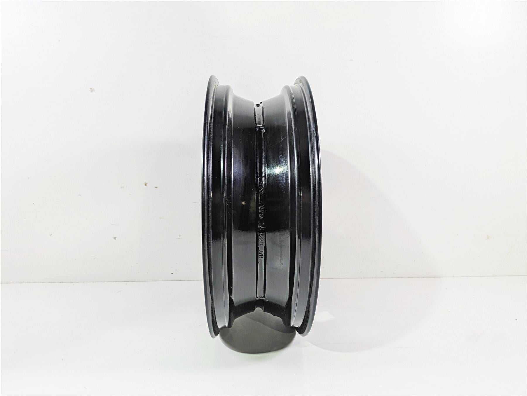 2016 Harley FXDF Dyna Fat Bob Rear Wheel Rim 16x5 Black - Straight 40900261 {{ shop.shopifyCountryName }} - Mototech271