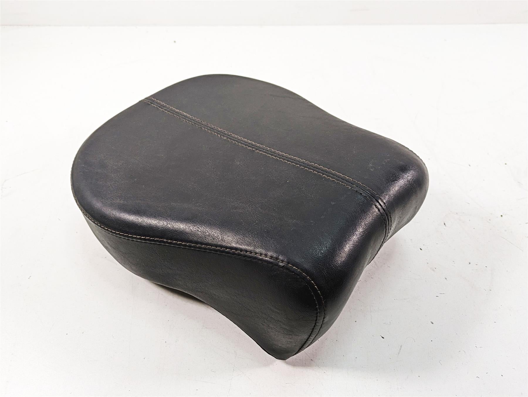 2013 Harley Softail FLSTC Heritage Classic Rear Passenger Seat Saddle 51812-09 {{ shop.shopifyCountryName }} - Mototech271