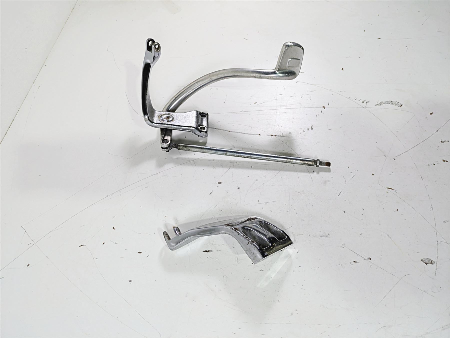 2015 Harley FXDL Dyna Low Rider L+R Mid Foot Peg Control Set 50666-07 50500279 {{ shop.shopifyCountryName }} - Mototech271