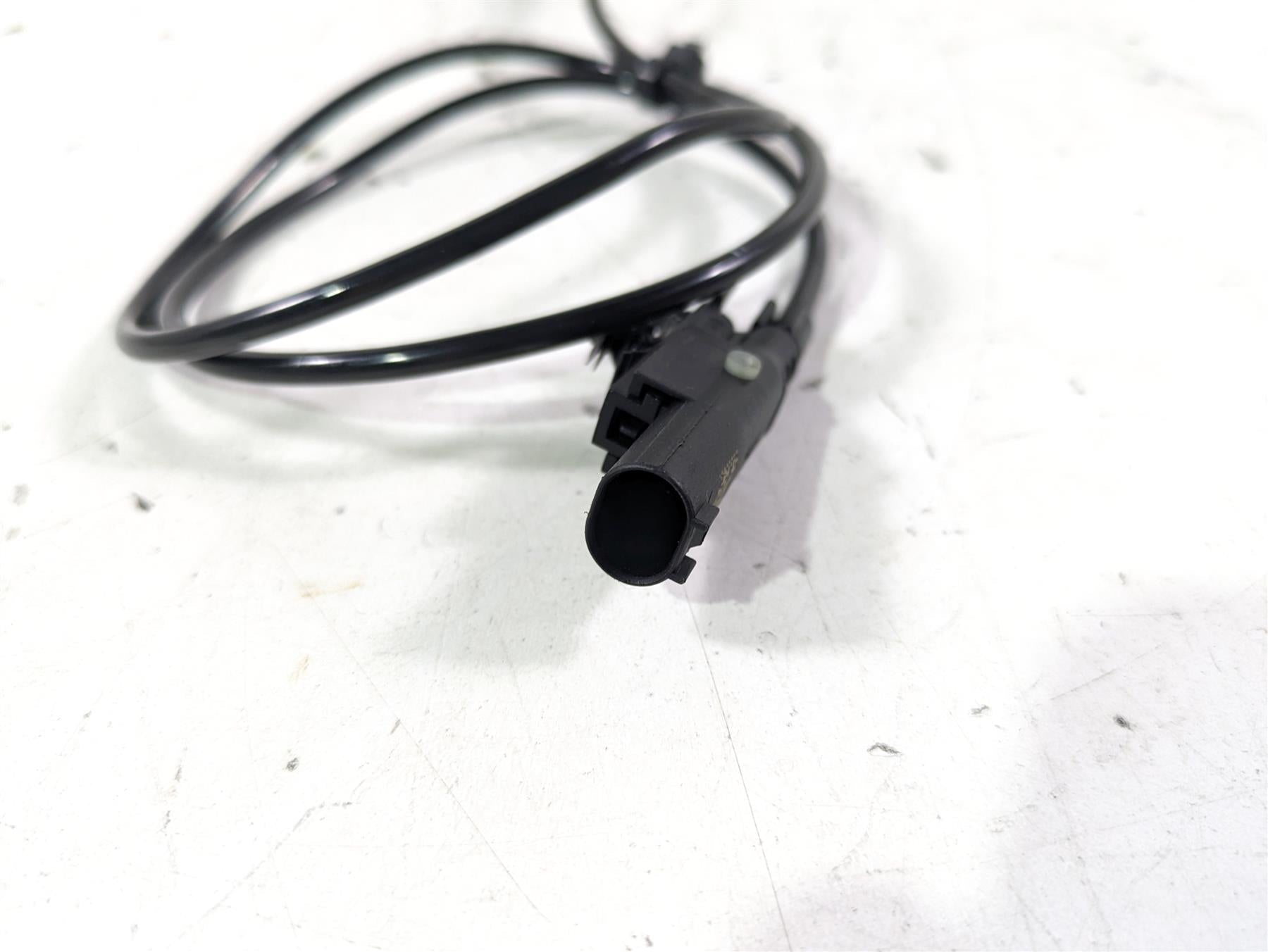 2022 BMW R1250 RT K052 Front Abs Brake Wheel Speed Sensor 34529443105 {{ shop.shopifyCountryName }} - Mototech271