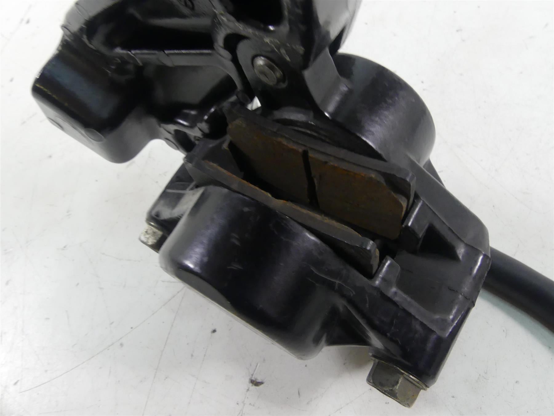 2002 Yamaha XVS1100 V-Star Rear Brake Caliper + Bracket 5EL-2580W-00-00 {{ shop.shopifyCountryName }} - Mototech271