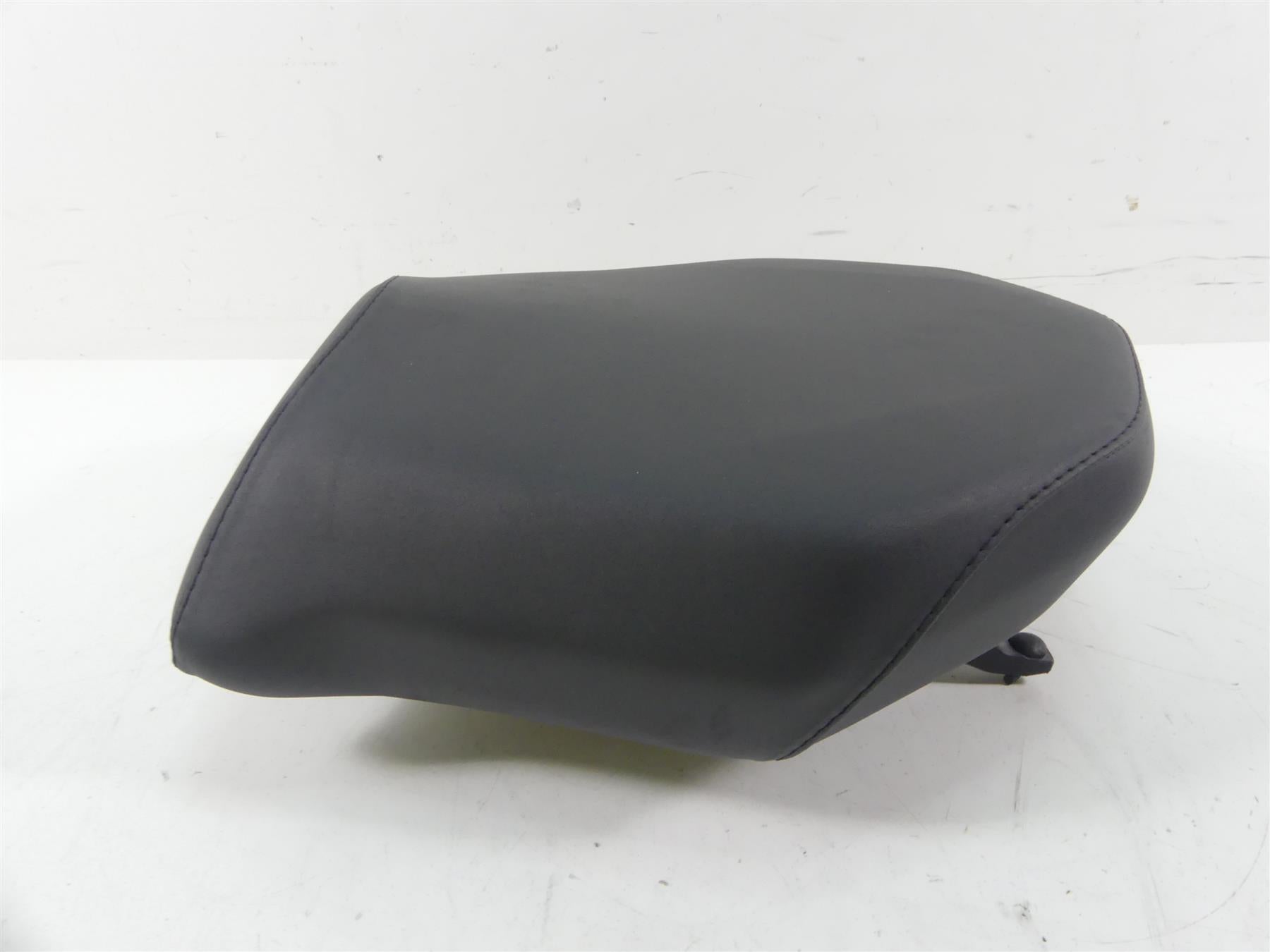2016 BMW R1200RS K54  Rear Passenger Pillion Saddle Seat + Tool Kit 52538550756 | Mototech271