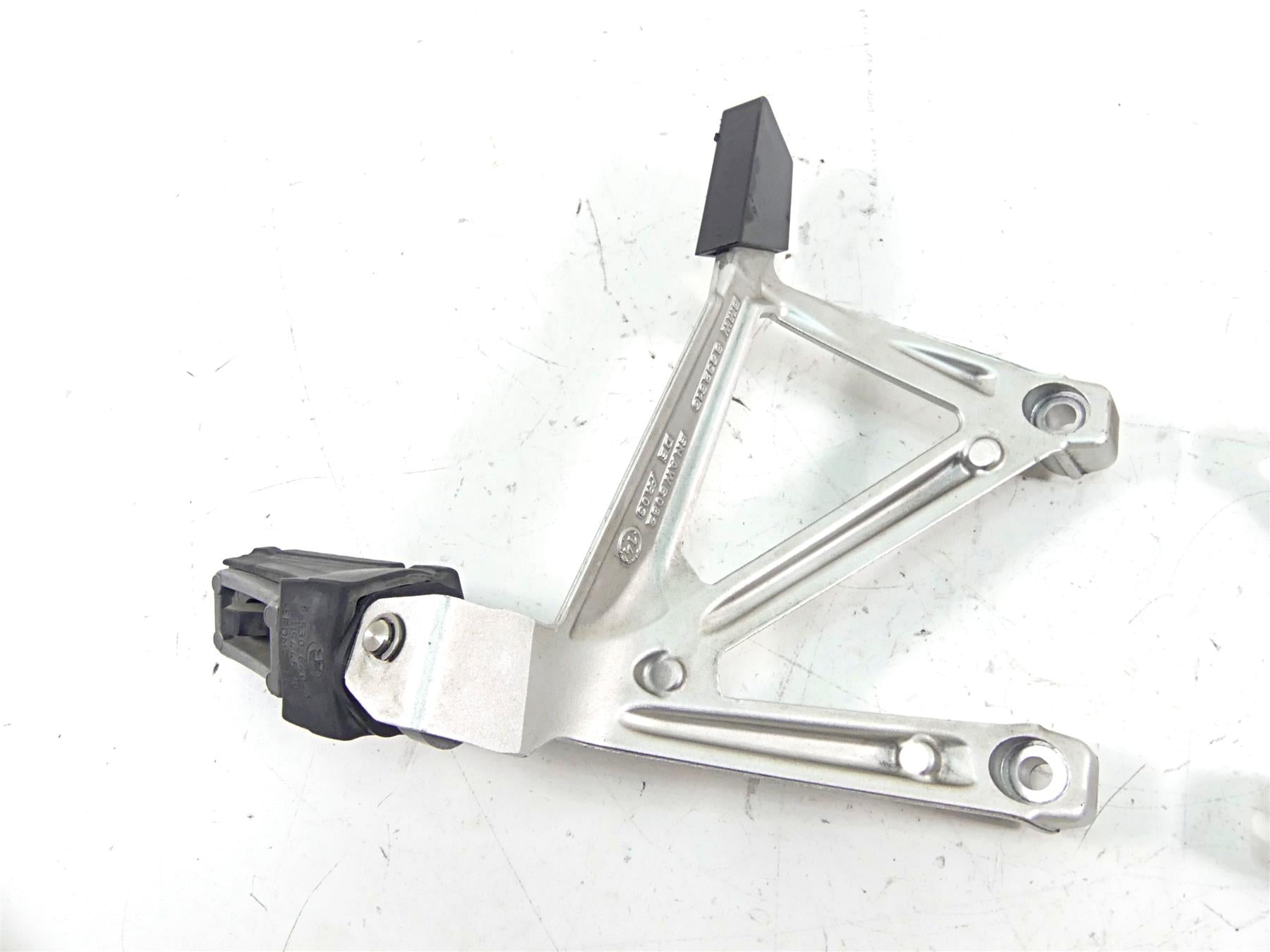 2015 BMW R1200GS GSW K50 Rear Passenger Footpeg Vario Case Set 46718526741 {{ shop.shopifyCountryName }} - Mototech271
