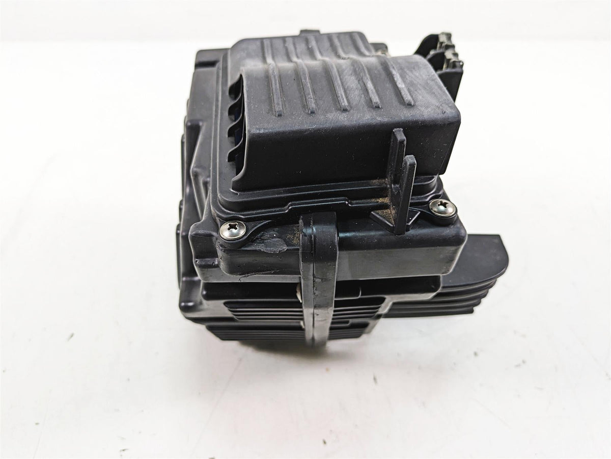 2013 Moto Guzzi V7 750 Stone Air Box Cleaner Breather & Y-Pipe 8878421 {{ shop.shopifyCountryName }} - Mototech271