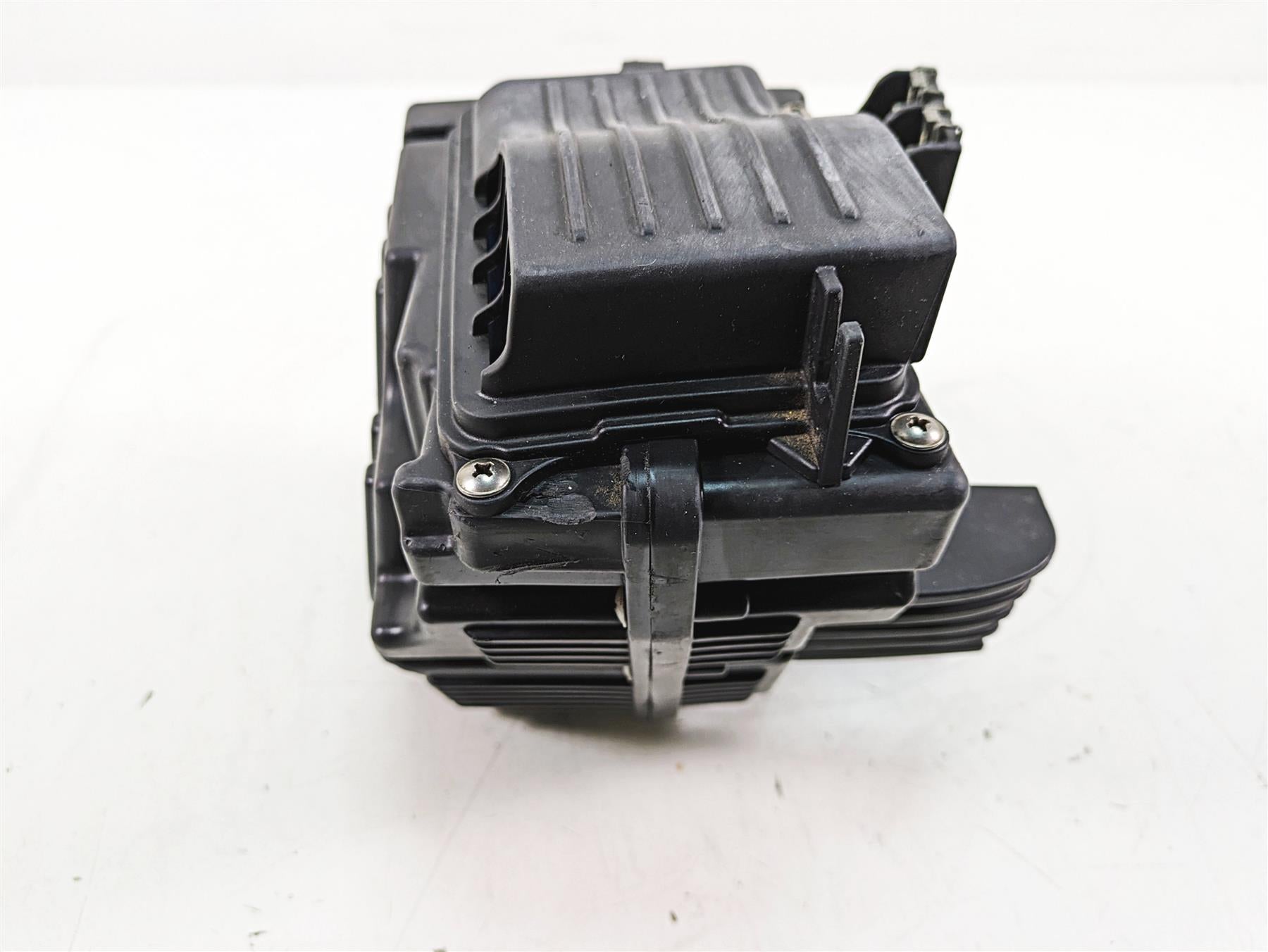 2013 Moto Guzzi V7 750 Stone Air Box Cleaner Breather & Y-Pipe 8878421 {{ shop.shopifyCountryName }} - Mototech271