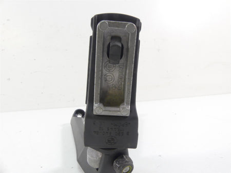 2016 BMW S1000XR K49 Rear Passenger Footpeg Foot Peg Rest Set 46718553845 {{ shop.shopifyCountryName }} - Mototech271
