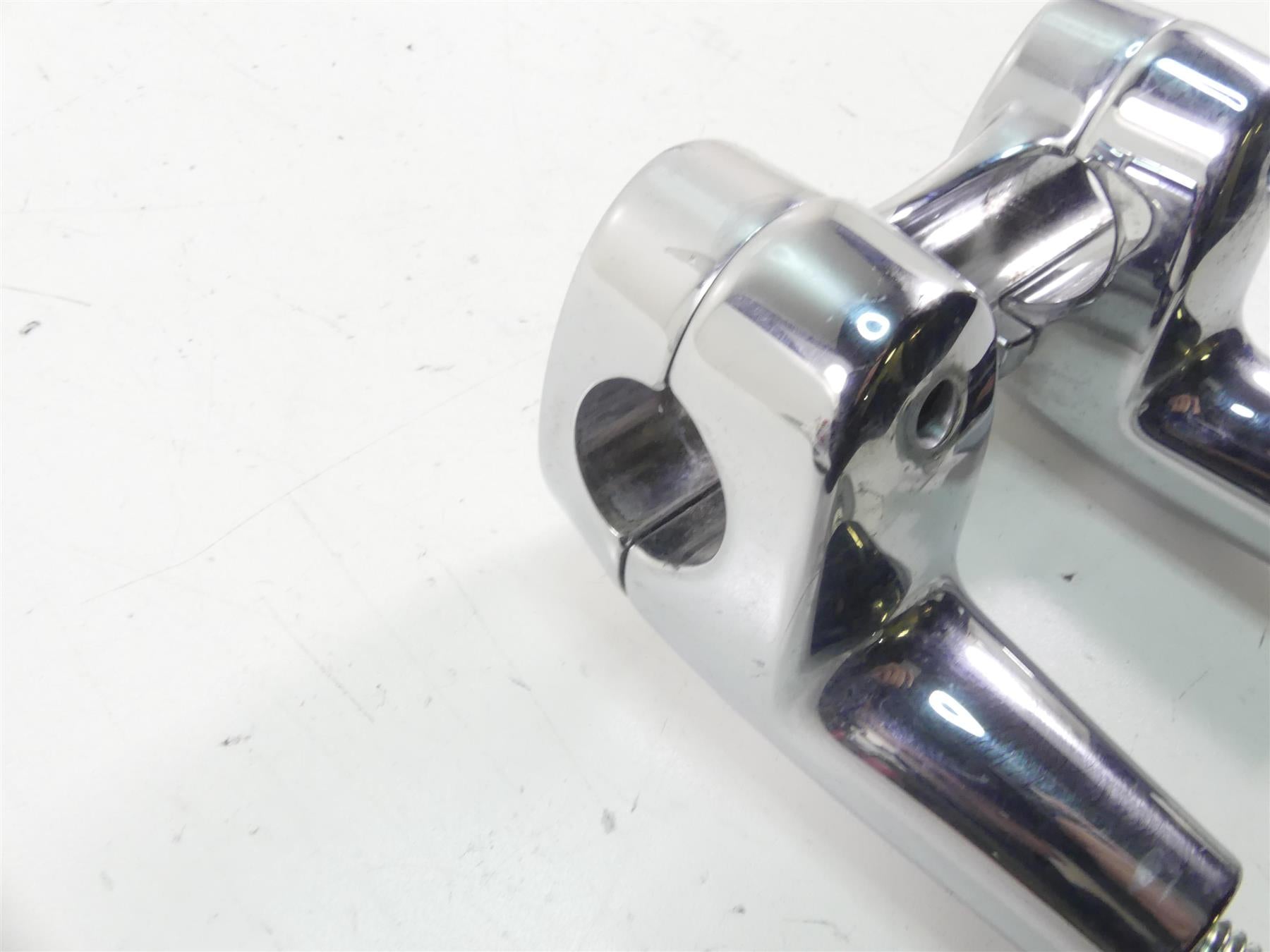 2015 Harley FLD Dyna Switchback Handlebar Chrome Riser Holder Set 55900005 {{ shop.shopifyCountryName }} - Mototech271