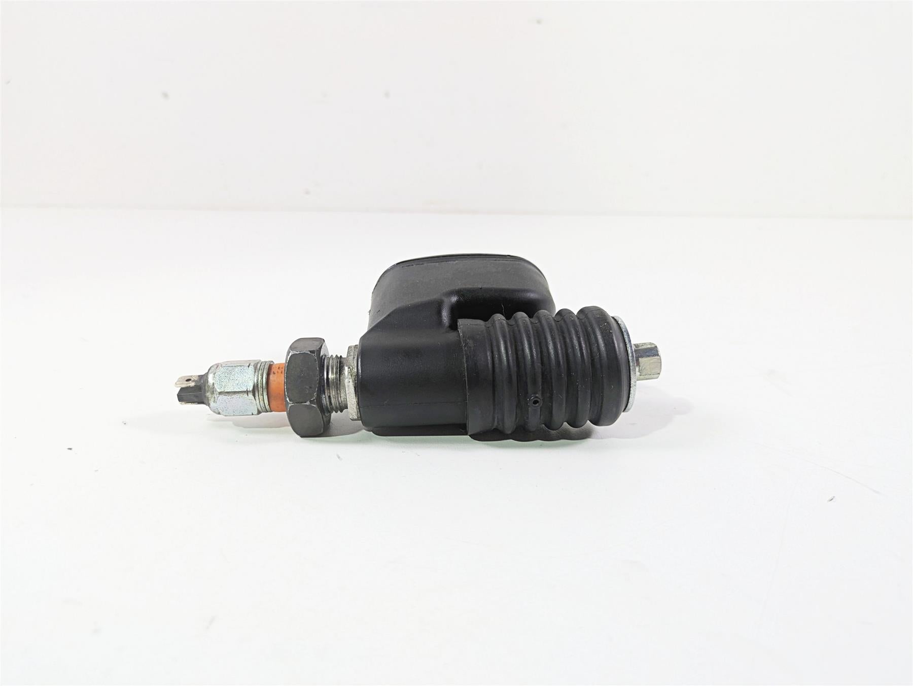 2016 Harley FXDF Dyna Fat Bob Rear Brake Master Cylinder 41700060 {{ shop.shopifyCountryName }} - Mototech271