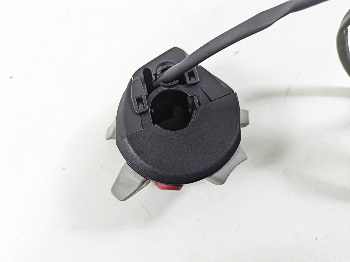 2010 BMW R1200RT K26 Left Windshield Blinker Cruise Control Switch 61318546203 {{ shop.shopifyCountryName }} - Mototech271