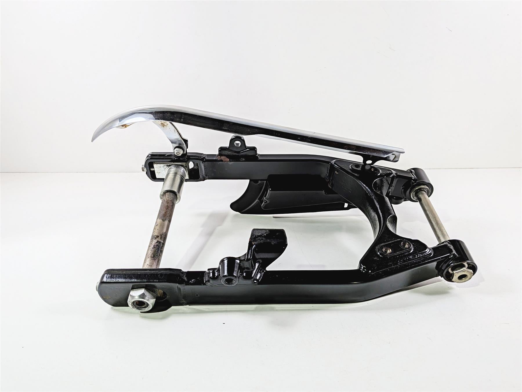 2011 Harley FXDF Dyna Fat Bob Rear Swingarm & Belt Guards 47820-10 {{ shop.shopifyCountryName }} - Mototech271