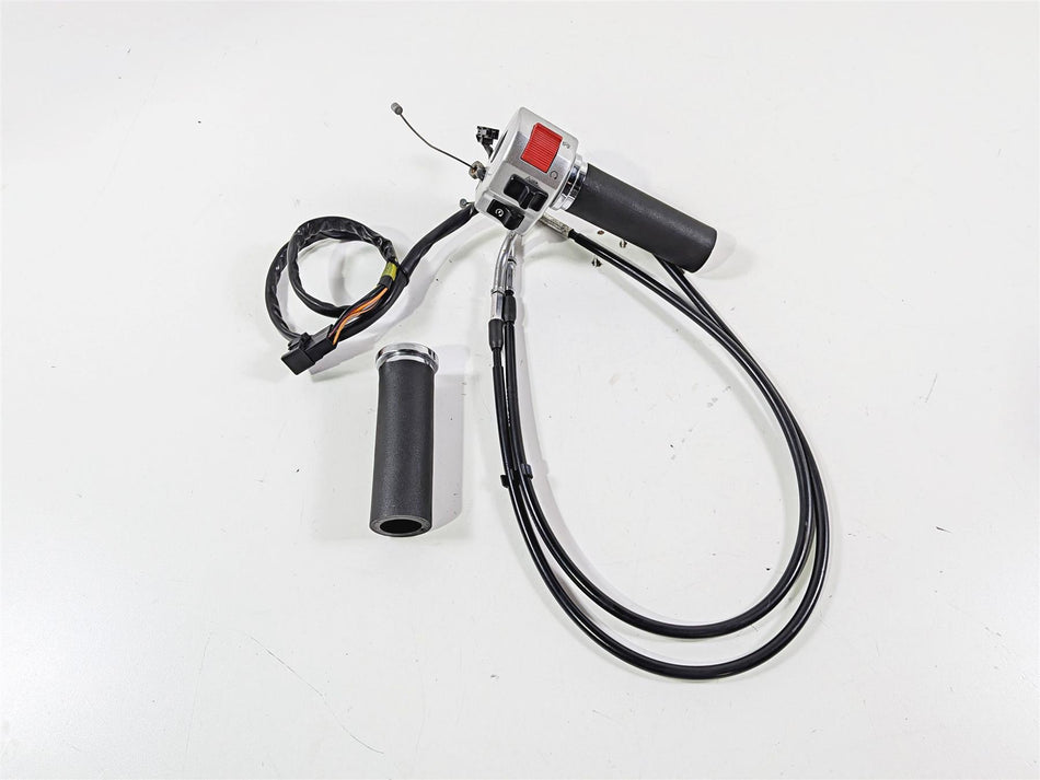 2005 Suzuki VZ800 M50 Boulevard Right Hand Control Switch -Read 37200-39G50 {{ shop.shopifyCountryName }} - Mototech271