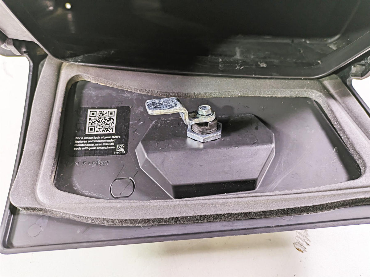 2020 Polaris RZR XP 1000 EPS Storage Compartment Glove Box 5439796 2635460 {{ shop.shopifyCountryName }} - Mototech271