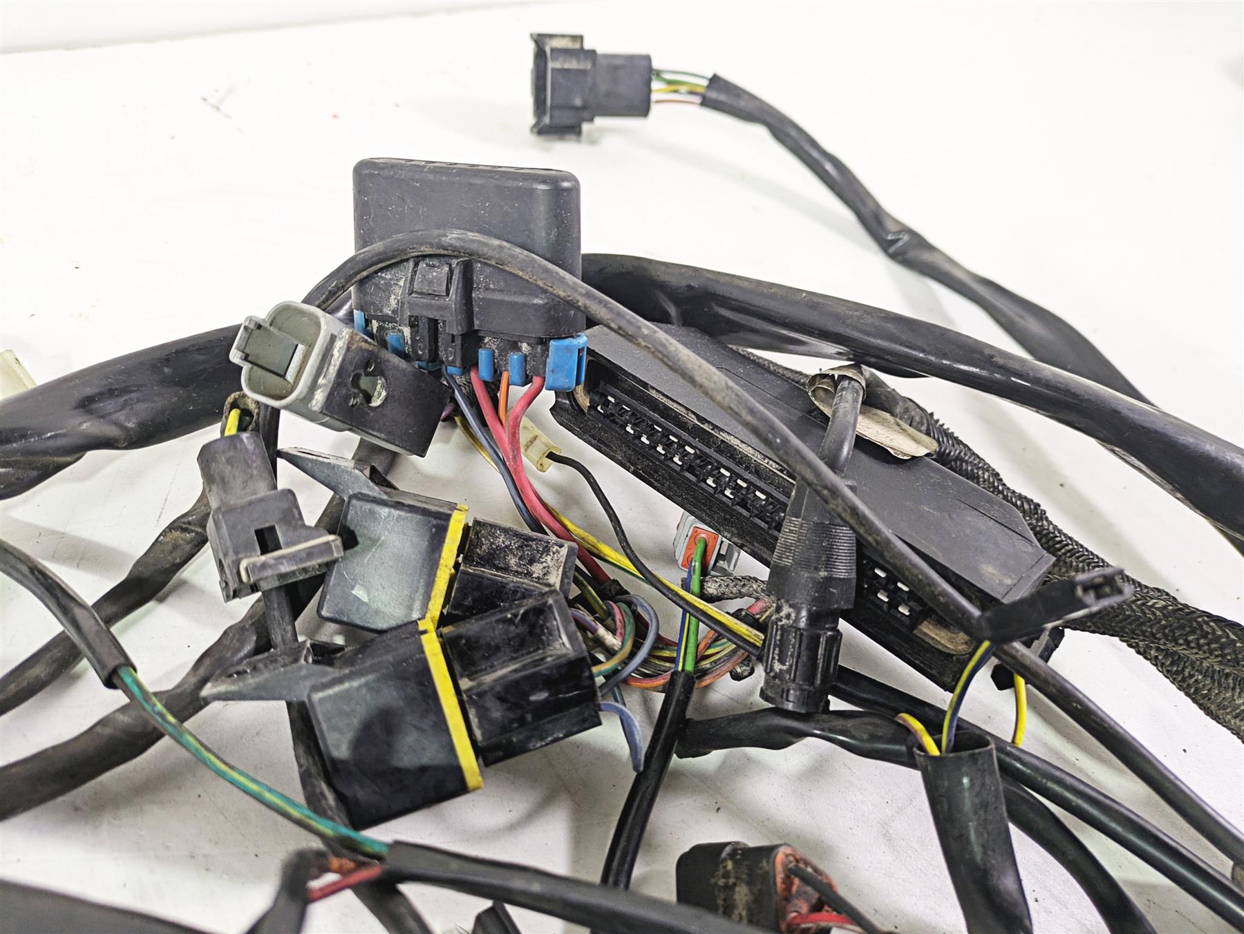 1996 Harley Touring FLHTCUI Electra Glide Main Wiring Harness Loom 70985-96 {{ shop.shopifyCountryName }} - Mototech271
