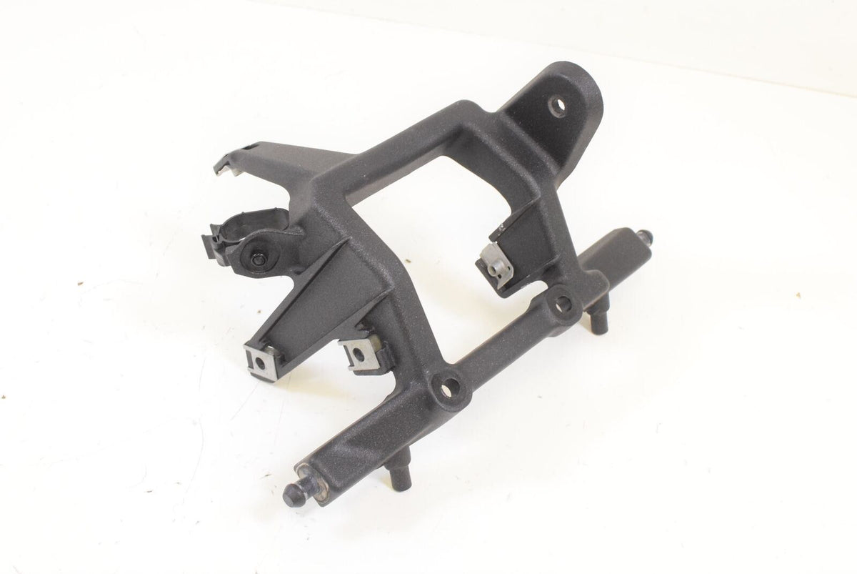 2017 Ducati Supersport 939 Front Head Guard Bracket Mount Holder {{ shop.shopifyCountryName }} - Mototech271