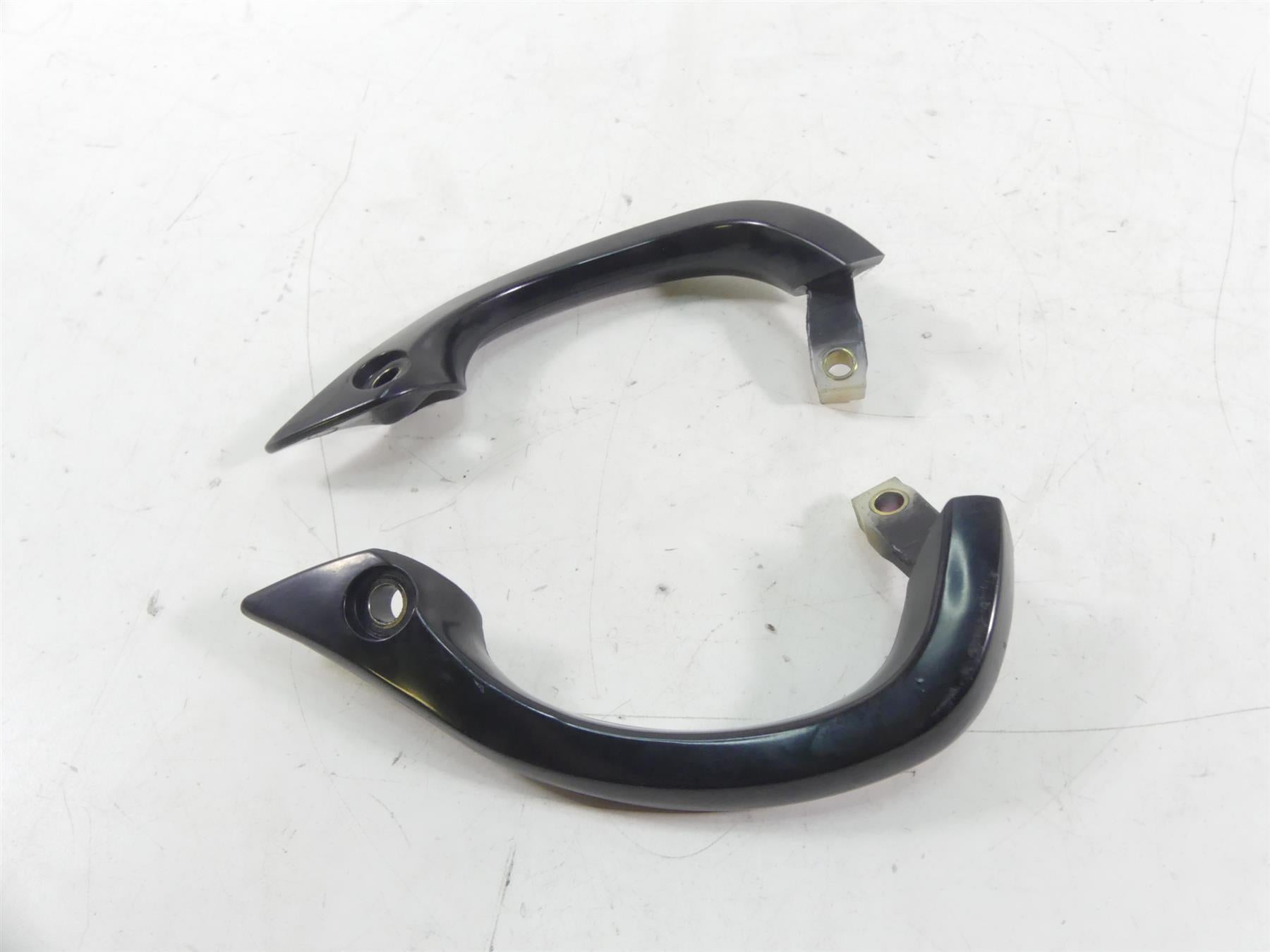 2001 Kawasaki ZX600J2 ZX6R Ninja Rear Passenger Handle Grab Bars 46075-1197-21 {{ shop.shopifyCountryName }} - Mototech271