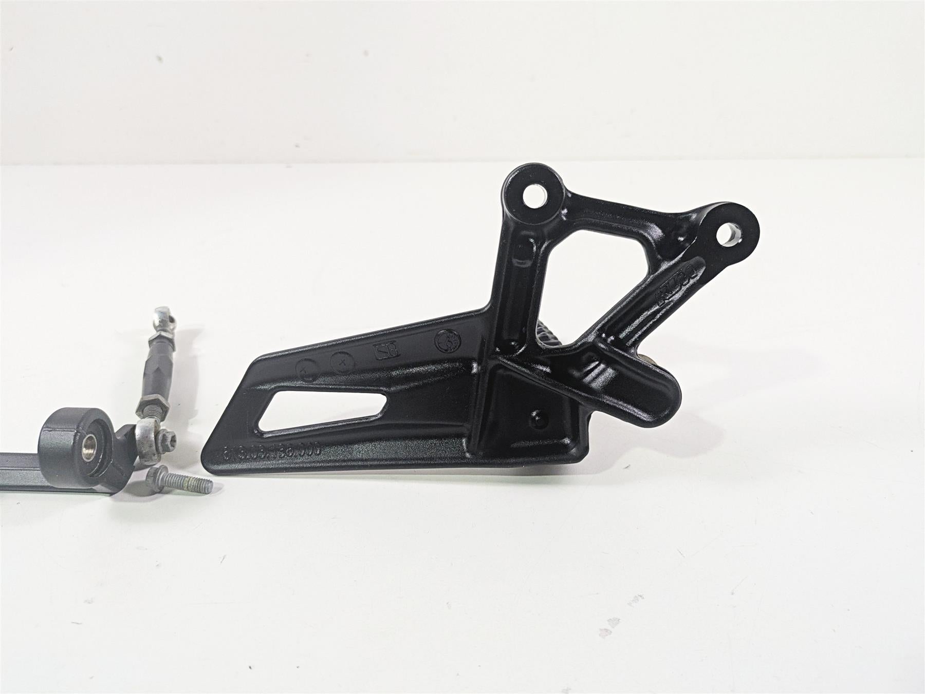 2017 KTM 1290 Super Duke GT Front Left Footpeg & Shifter 6130313800033S {{ shop.shopifyCountryName }} - Mototech271