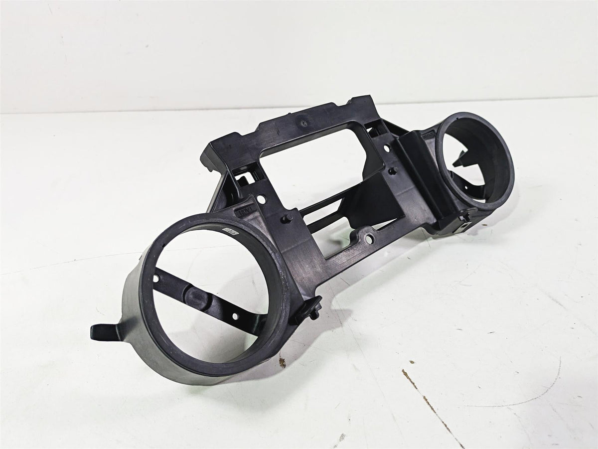 2019 Indian Chieftain Limited Front Inner Gauge Panel Dash Cover 5452783 {{ shop.shopifyCountryName }} - Mototech271