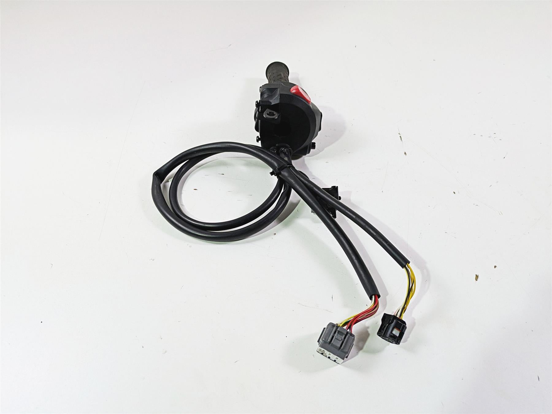 2013 Triumph Tiger 1215 Explorer Right Hand Throttle Control Switch T2041644 {{ shop.shopifyCountryName }} - Mototech271