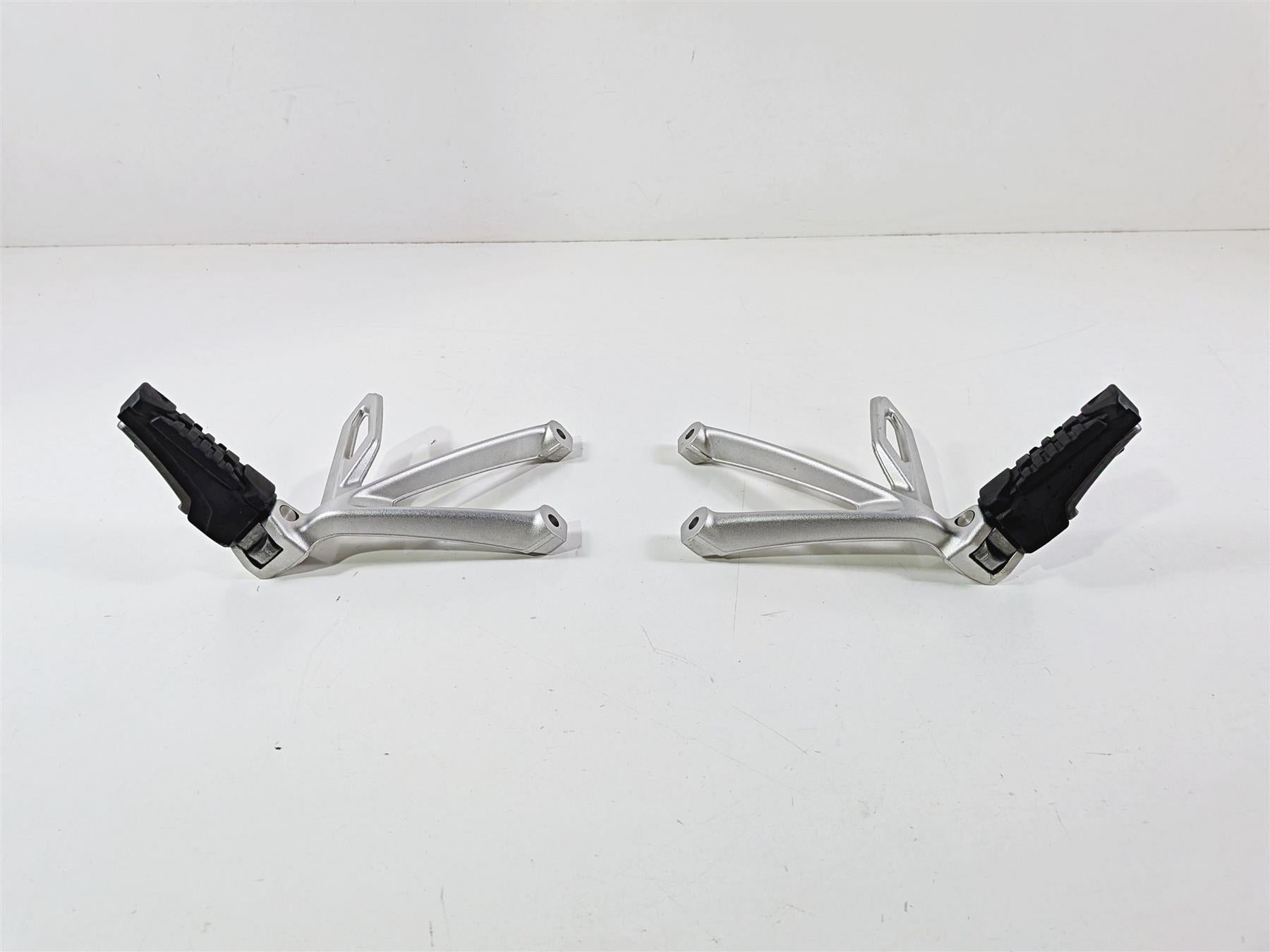 2021 BMW R1250GS K51 Adventure Rear Passenger Foot Peg Rest Set 46718526741-Mototech271