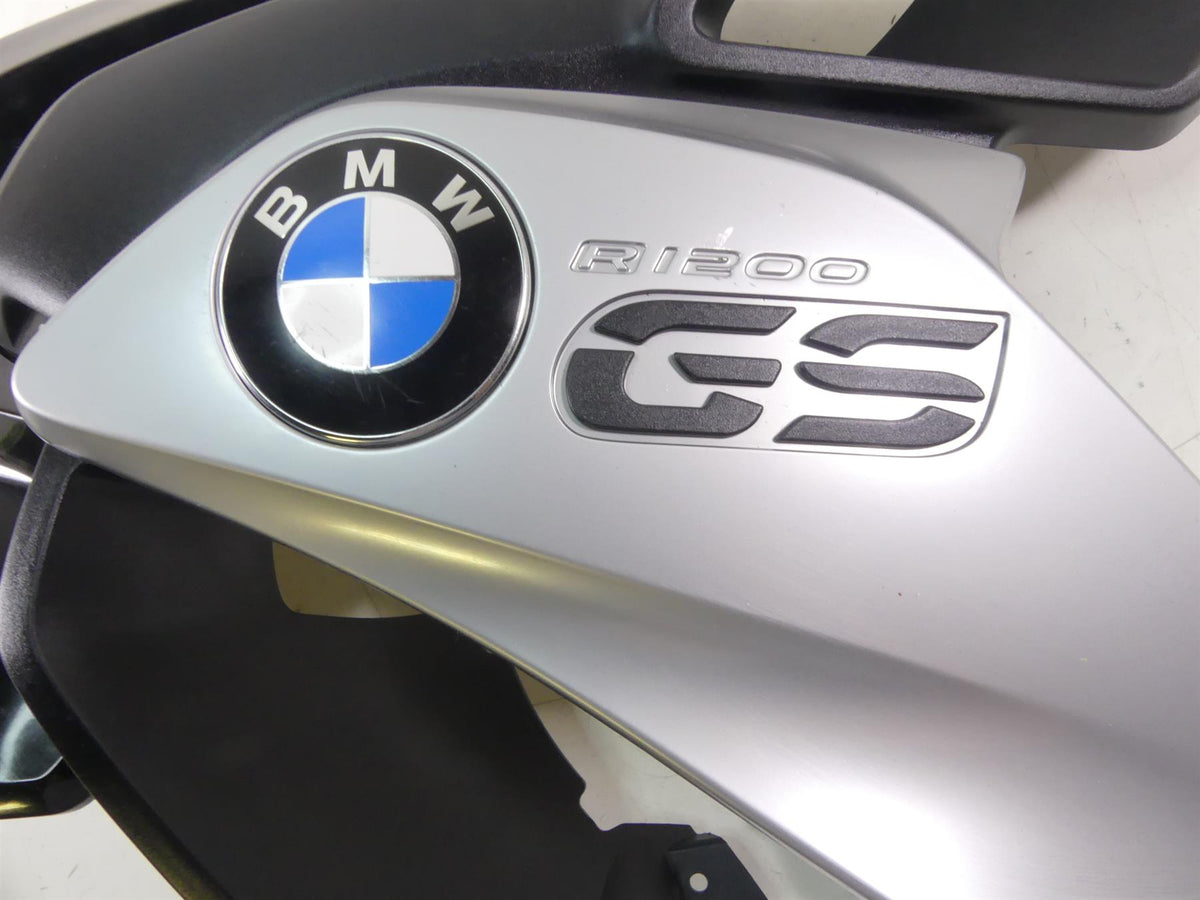 2016 BMW R1200GS K50 Right Side Fuel Tank Side Cover Fairing Set 46638533680 {{ shop.shopifyCountryName }} - Mototech271