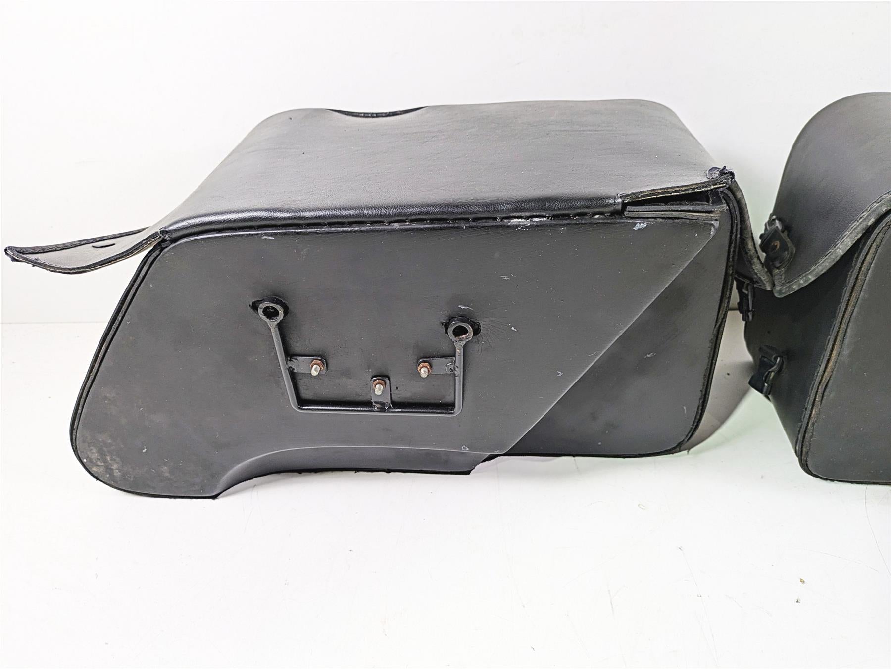 2002 Honda V-Twin VTX1800 C Left Right Saddlebag & Mounts Set {{ shop.shopifyCountryName }} - Mototech271