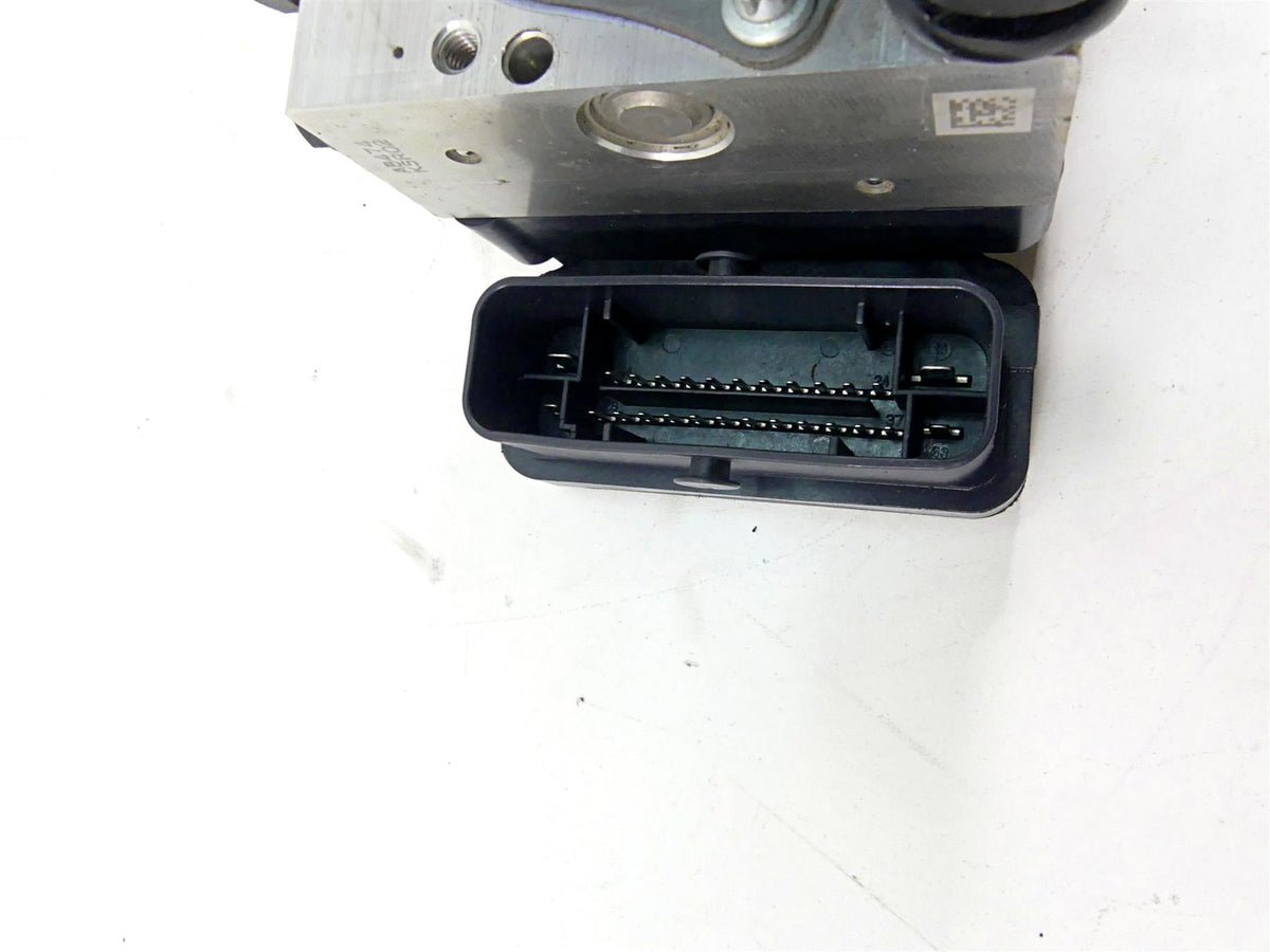 2012 Ducati Panigale 1199S Abs Brake Pump Module Unit 54240351A {{ shop.shopifyCountryName }} - Mototech271
