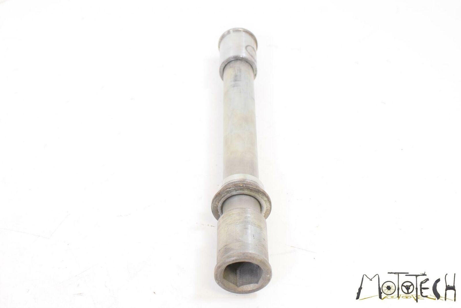 2005 Kawasaki ZZR1200 ZX1200 Front Axle Spindle 41068-1327 {{ shop.shopifyCountryName }} - Mototech271