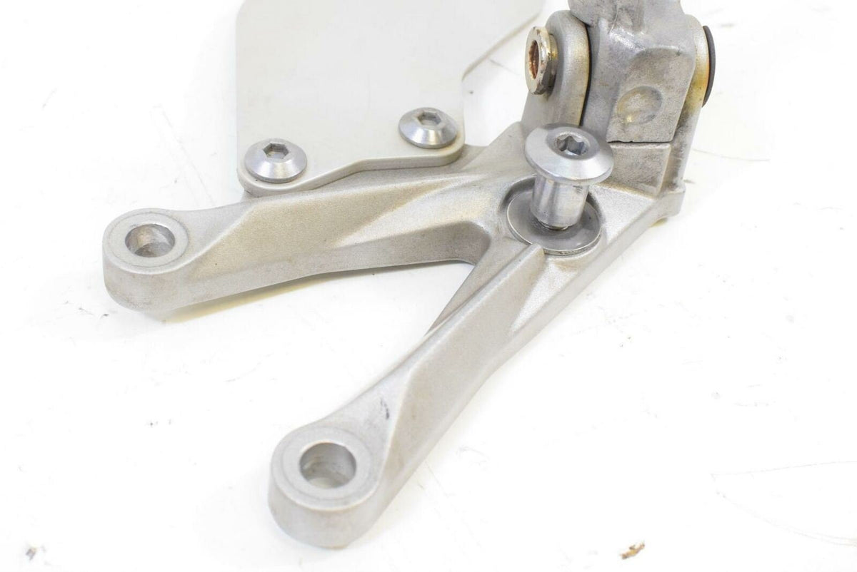 2006 Kawasaki ZX10R ZX10 R Ninja Front Left Rider Foot Peg Footpeg 35063-0226 {{ shop.shopifyCountryName }} - Mototech271