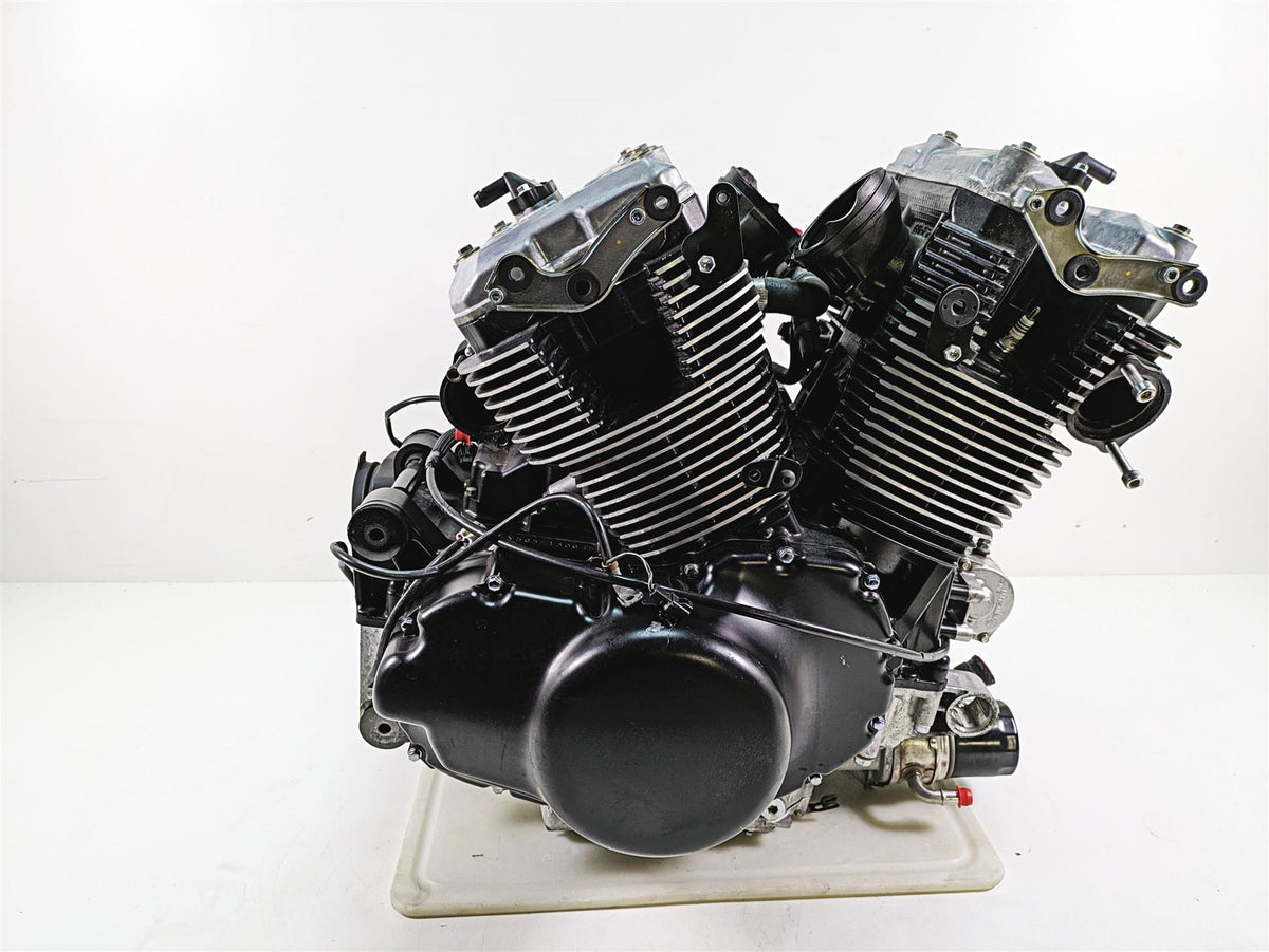 2016 Suzuki M109R VZR1800 Running Engine Motor Transmission 10k -Vid 11300-48881 {{ shop.shopifyCountryName }} - Mototech271