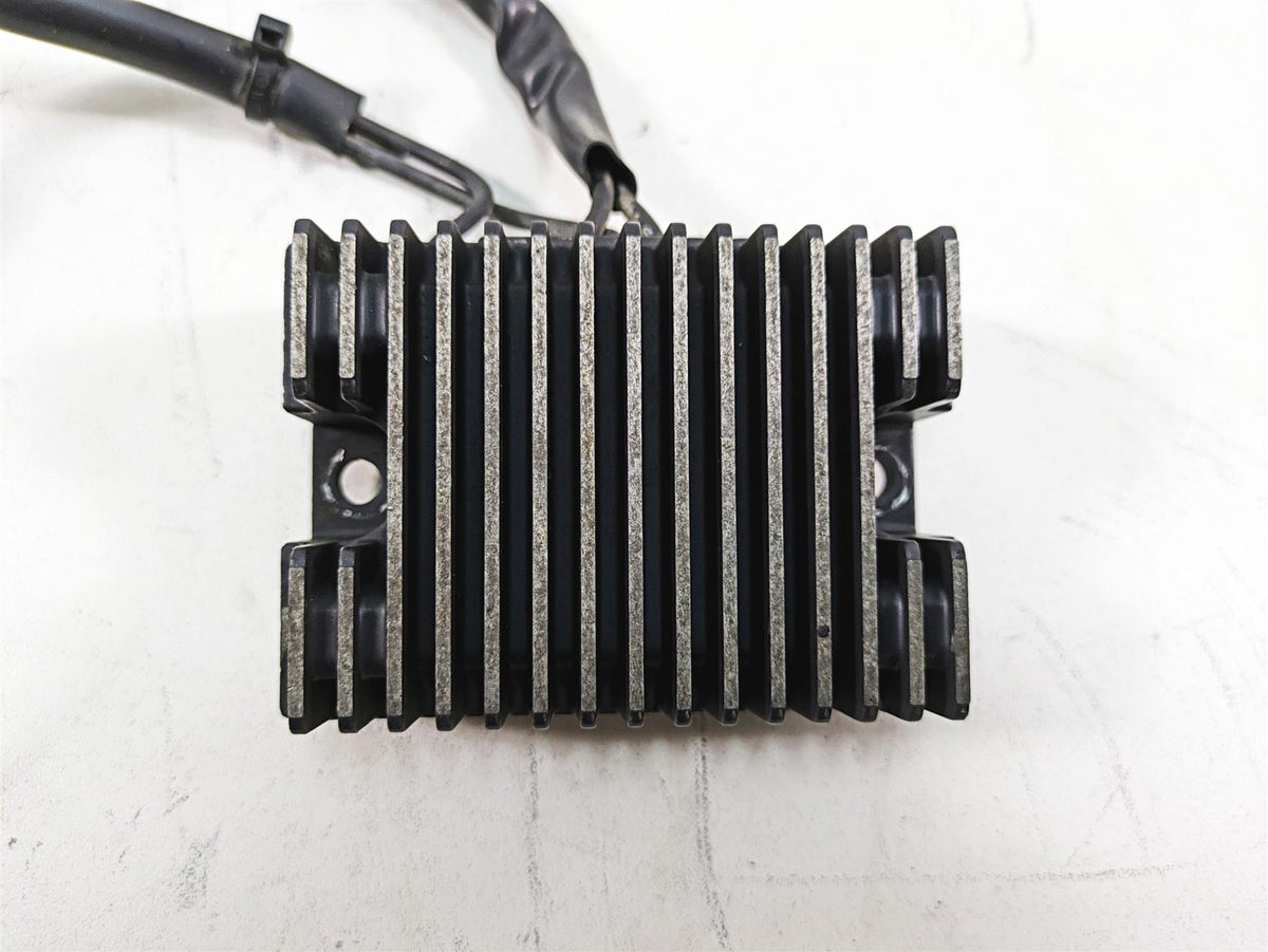 2006 Harley Sportster XL1200 Rectifier Voltage Regulator 74523-04 {{ shop.shopifyCountryName }} - Mototech271
