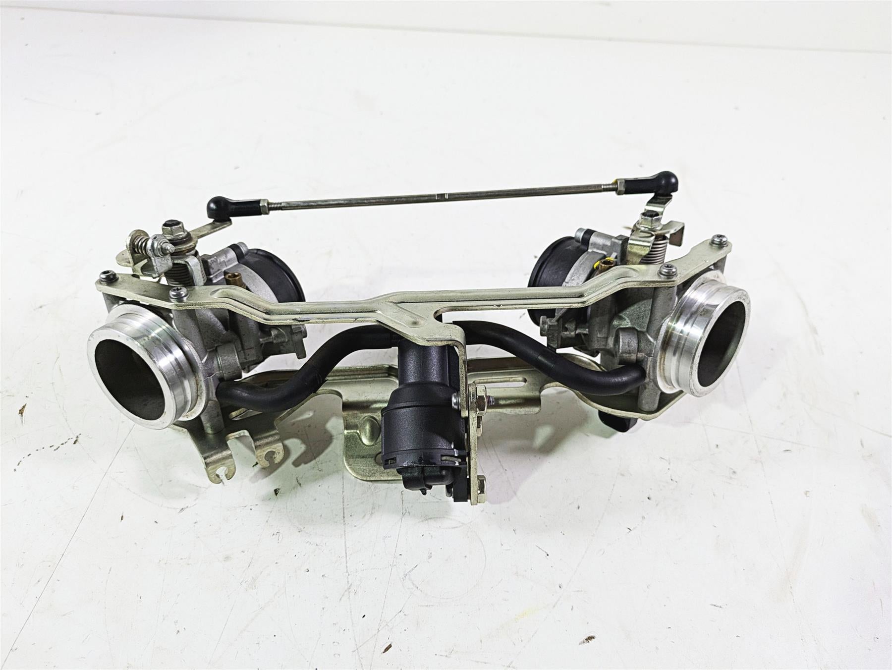 2016 Moto Guzzi Stelvio 1200 8V NTX Throttle Body Fuel Injection Set 880270 {{ shop.shopifyCountryName }} - Mototech271