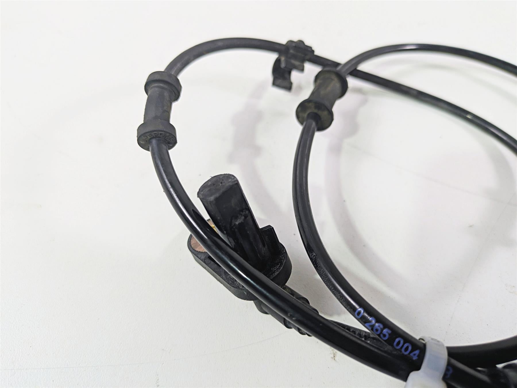 2016 Kawasaki ZX10R Ninja Front Abs Brake Wheel Speed Sensor 21176-0813 {{ shop.shopifyCountryName }} - Mototech271