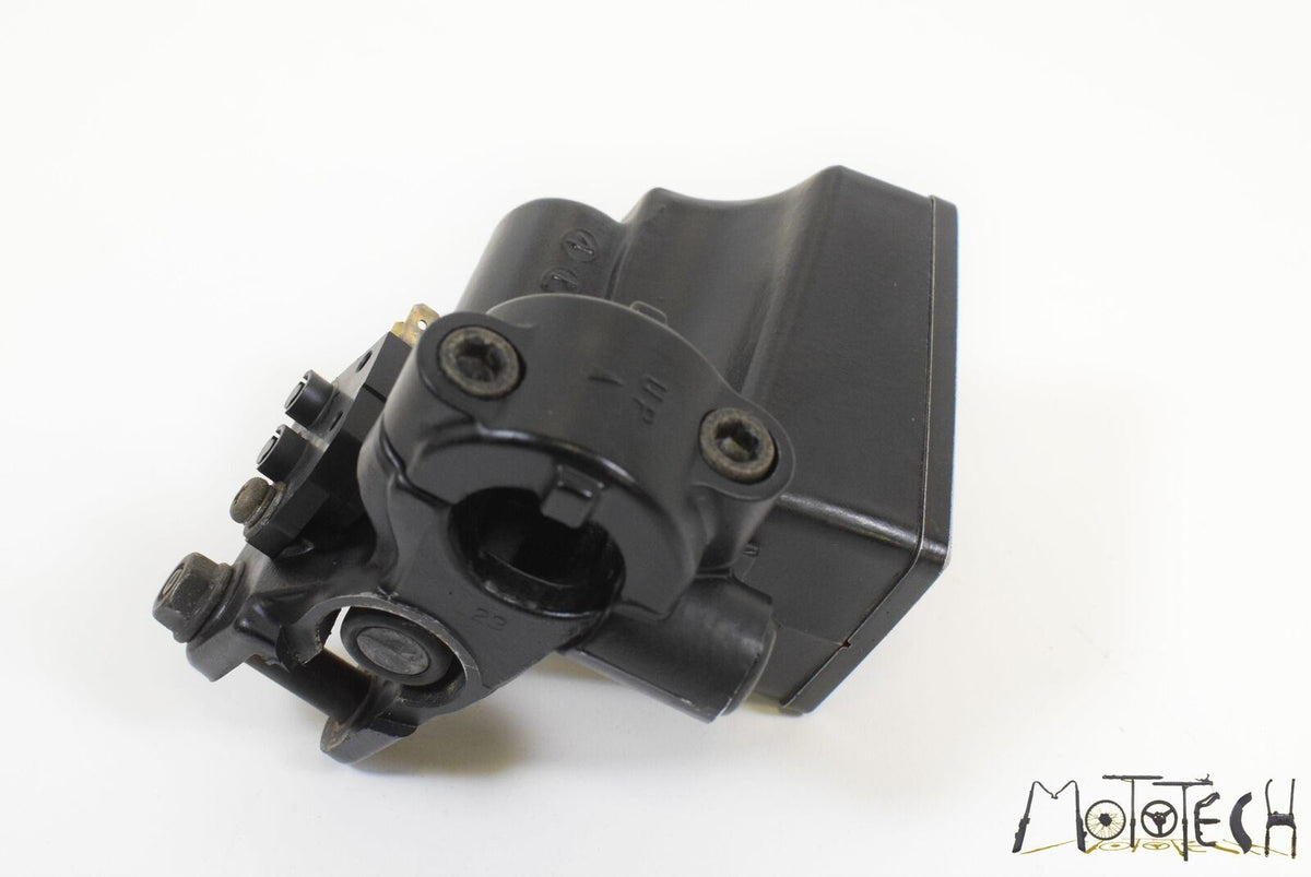 2005 Kawasaki ZZR1200 ZX1200 Ninja Front Brake Master Cylinder 5/8 43015-0011 {{ shop.shopifyCountryName }} - Mototech271