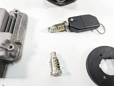 2016 BMW R1200R K53 Cdi Handsfree Keyless Ignition Switch Lock Set 8552934 {{ shop.shopifyCountryName }} - Mototech271