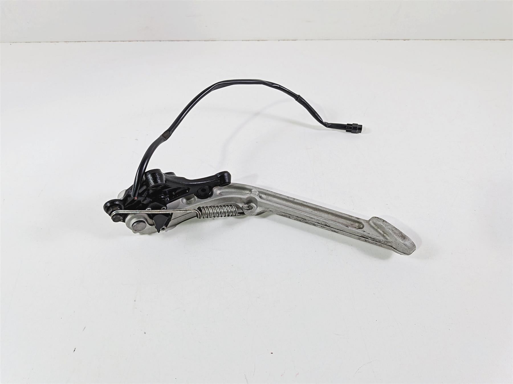 2022 Triumph Tiger 900 GT Pro Side Kickstand & Mount & Switch T2085017 {{ shop.shopifyCountryName }} - Mototech271