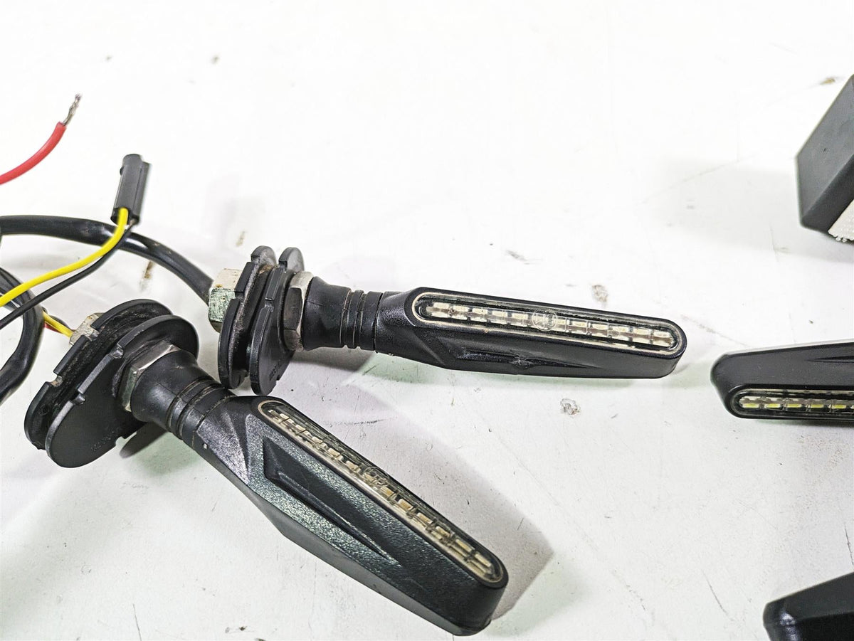 Universal Motorcycle Led Front Rear Blinker Turn Signal Set {{ shop.shopifyCountryName }} - Mototech271