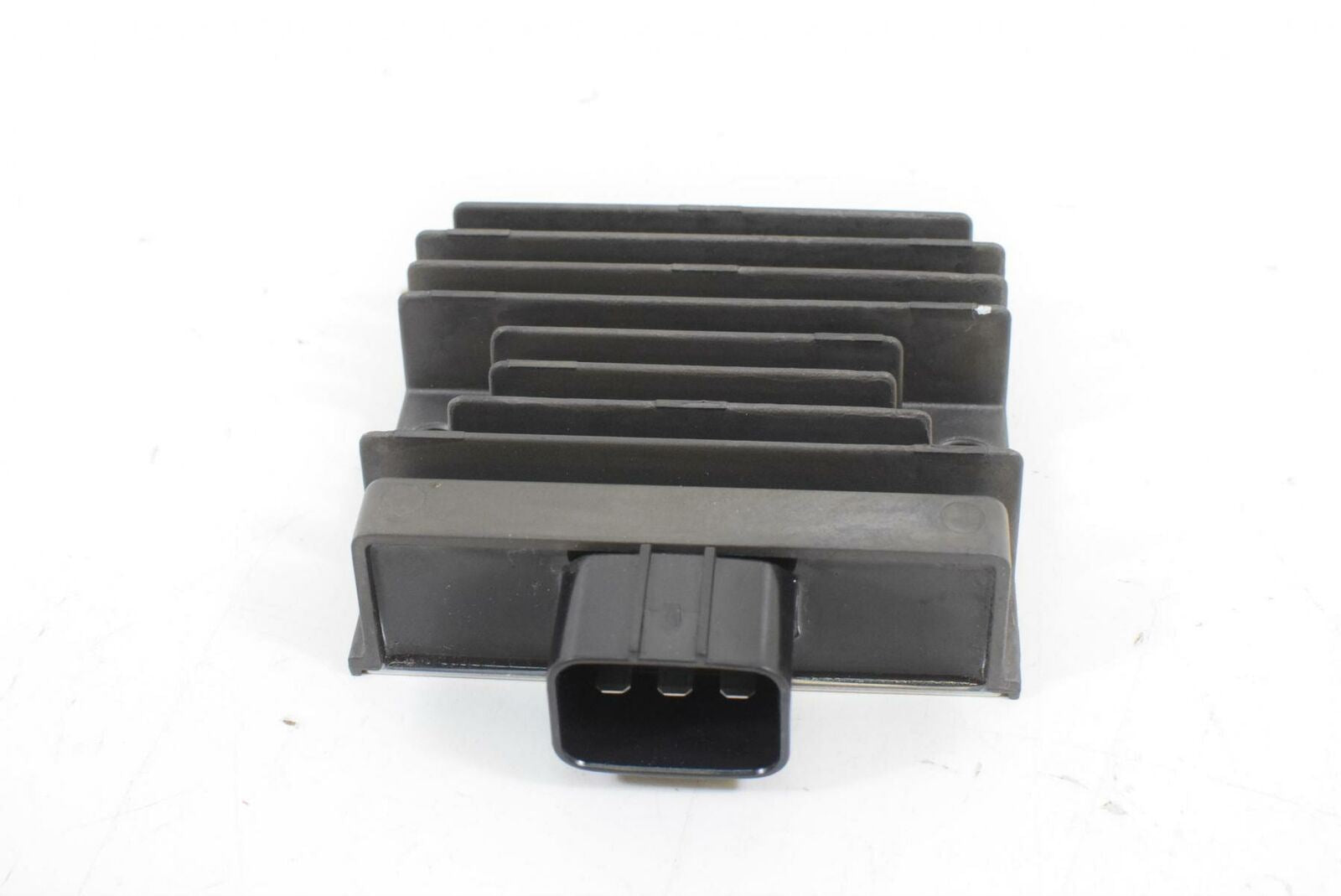 2018 Kawasaki EX650 Ninja Rectifier Voltage Regulator 21066-0750 {{ shop.shopifyCountryName }} - Mototech271