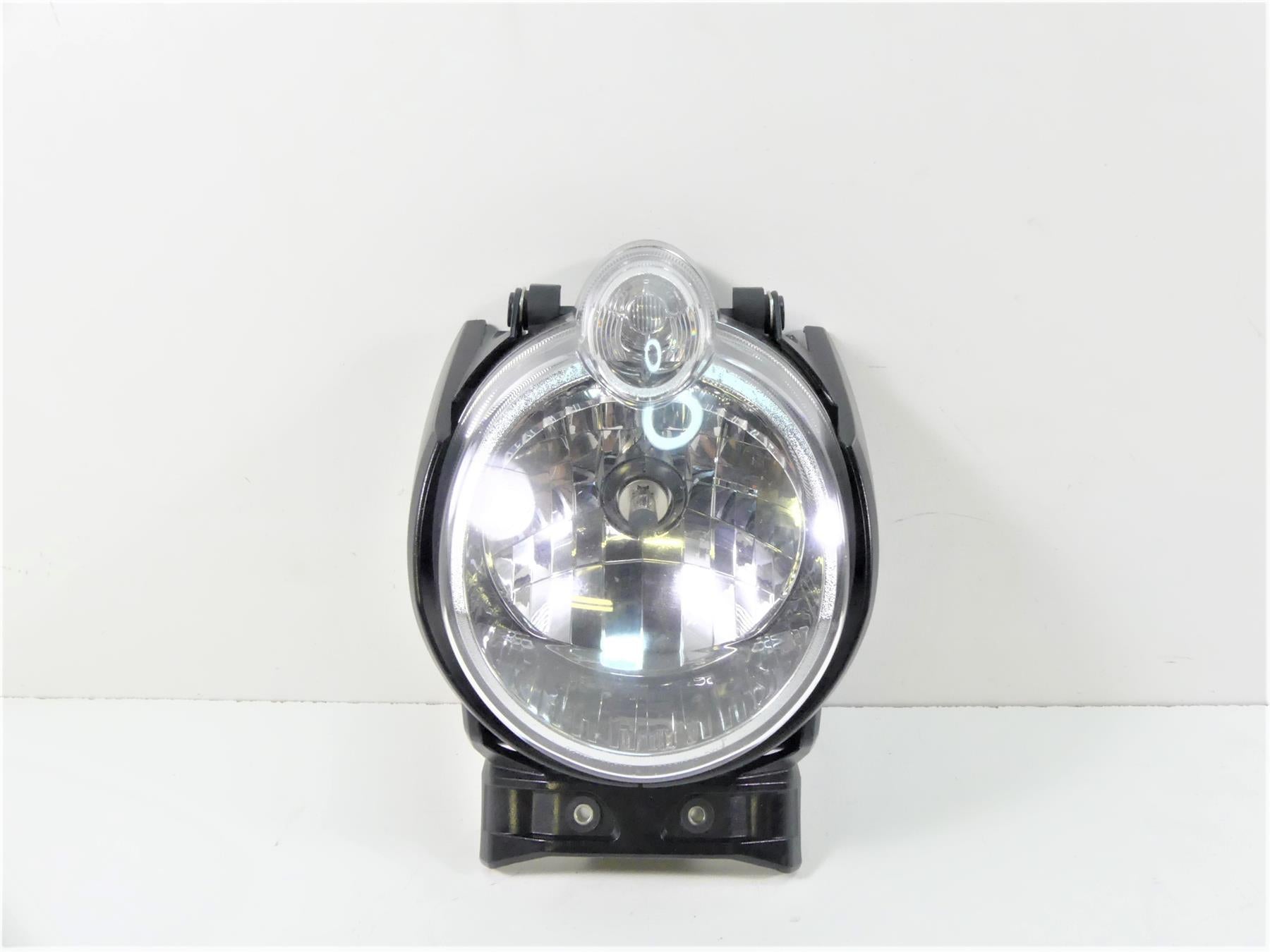 2013 Yamaha VMX17 V-Max 1700 Headlight Head Light Lamp Lens 2S3-84300-00-00 {{ shop.shopifyCountryName }} - Mototech271