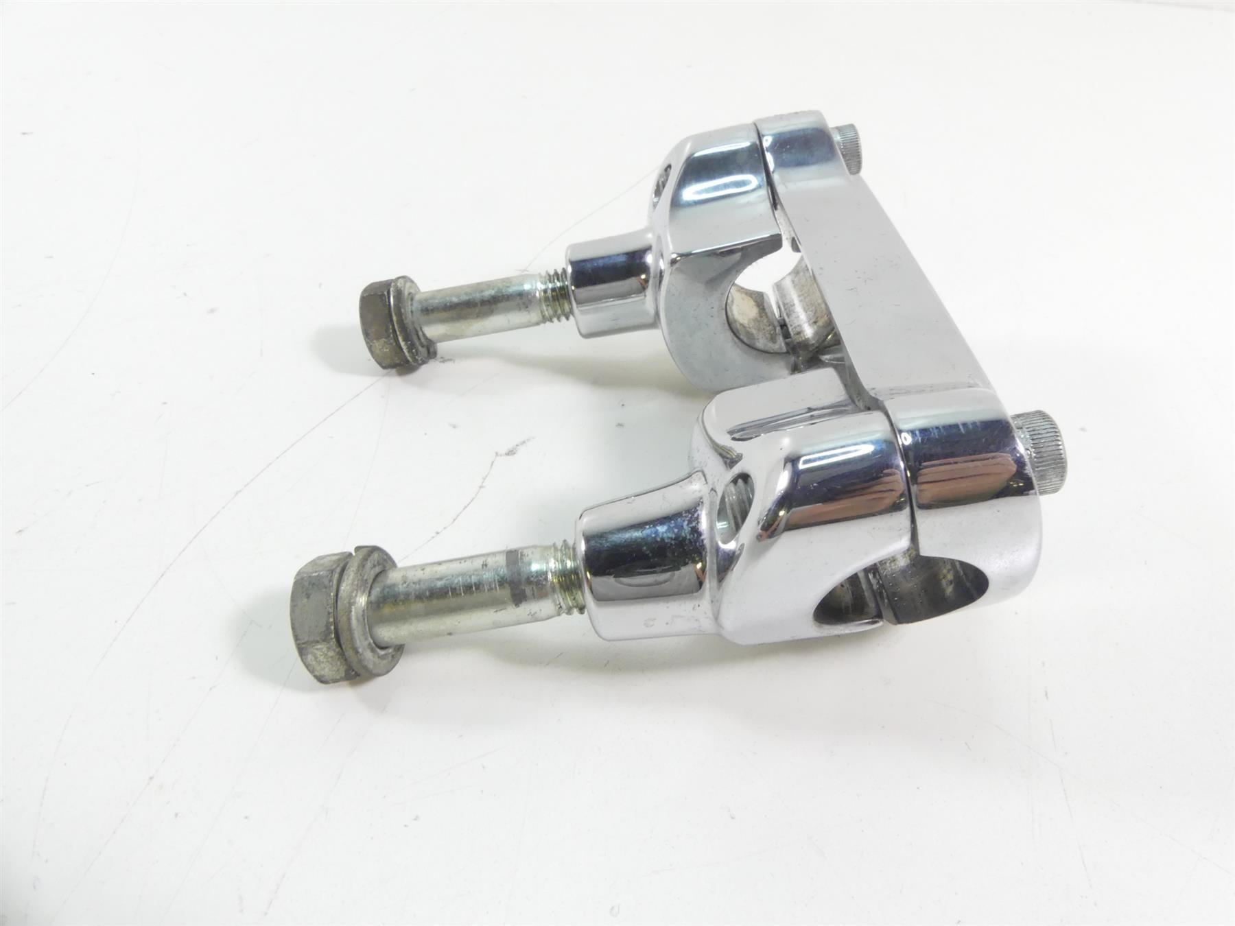 2004 Harley Softail FLSTFI Fat Boy Handlebar Handle Bar Riser Set 56567-86B {{ shop.shopifyCountryName }} - Mototech271