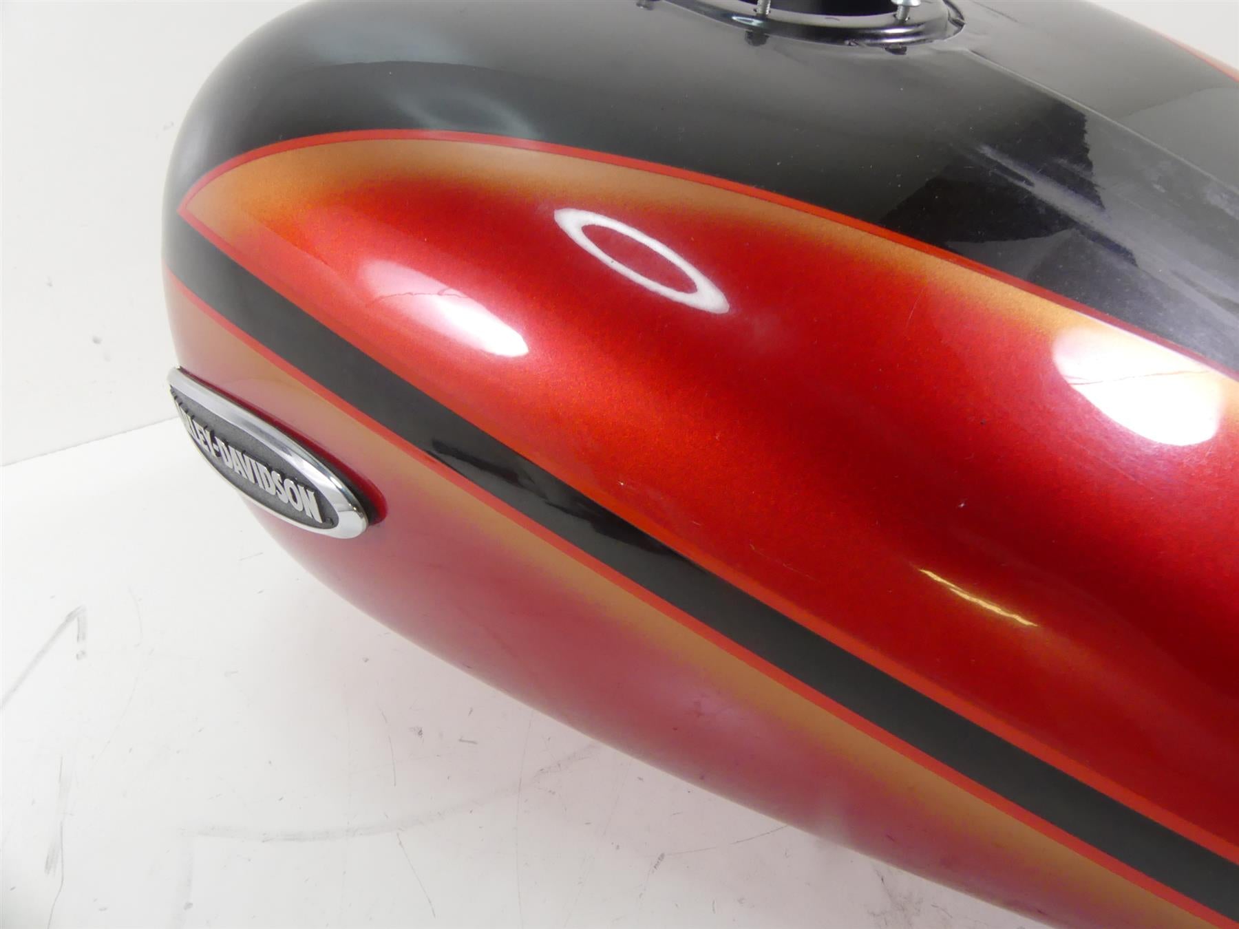 2007 Harley Touring FLHTCU SE CVO Electra Glide Fuel Gas Tank - Read 61356-03 {{ shop.shopifyCountryName }} - Mototech271